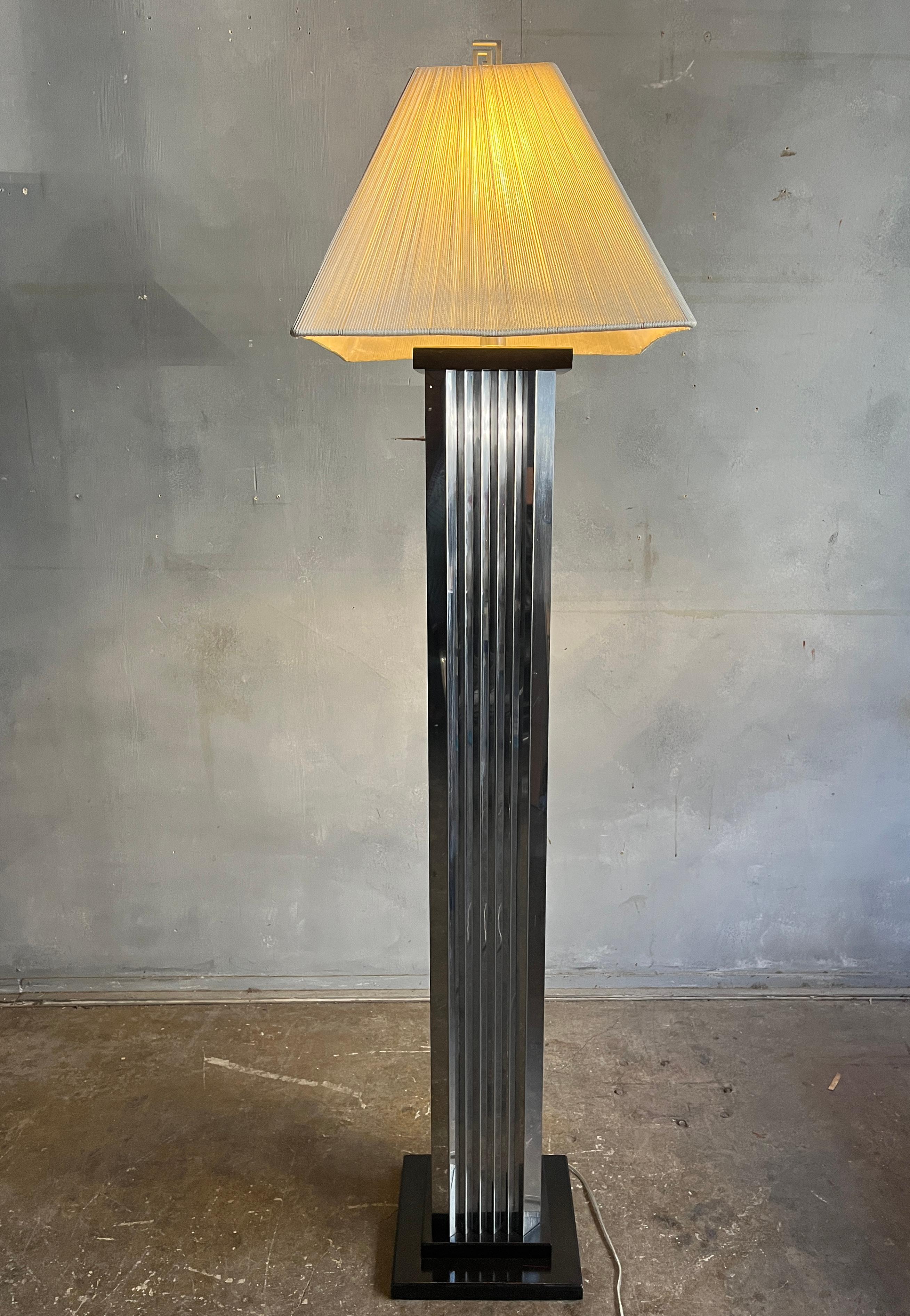 Mid-Century Modern Skyscraper Floor Lamp For Sale 4