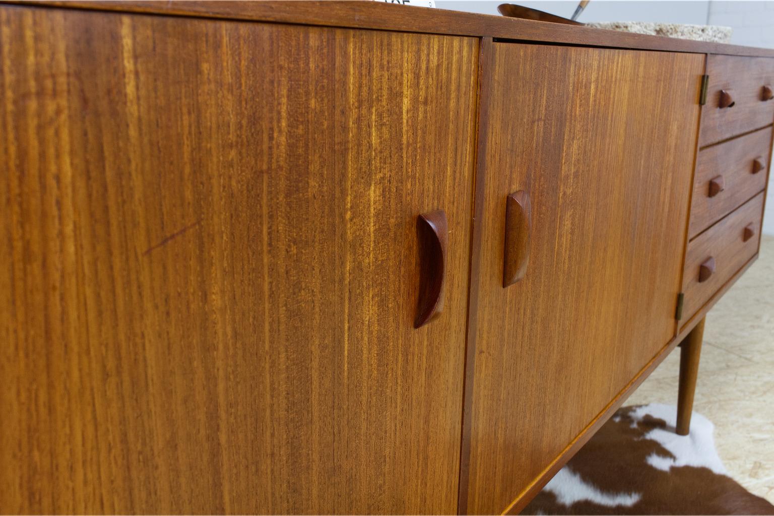 Mid-20th Century Mid-Century Modern Slim and Long Credenza in Teak by Fristho, Netherlands 1960s