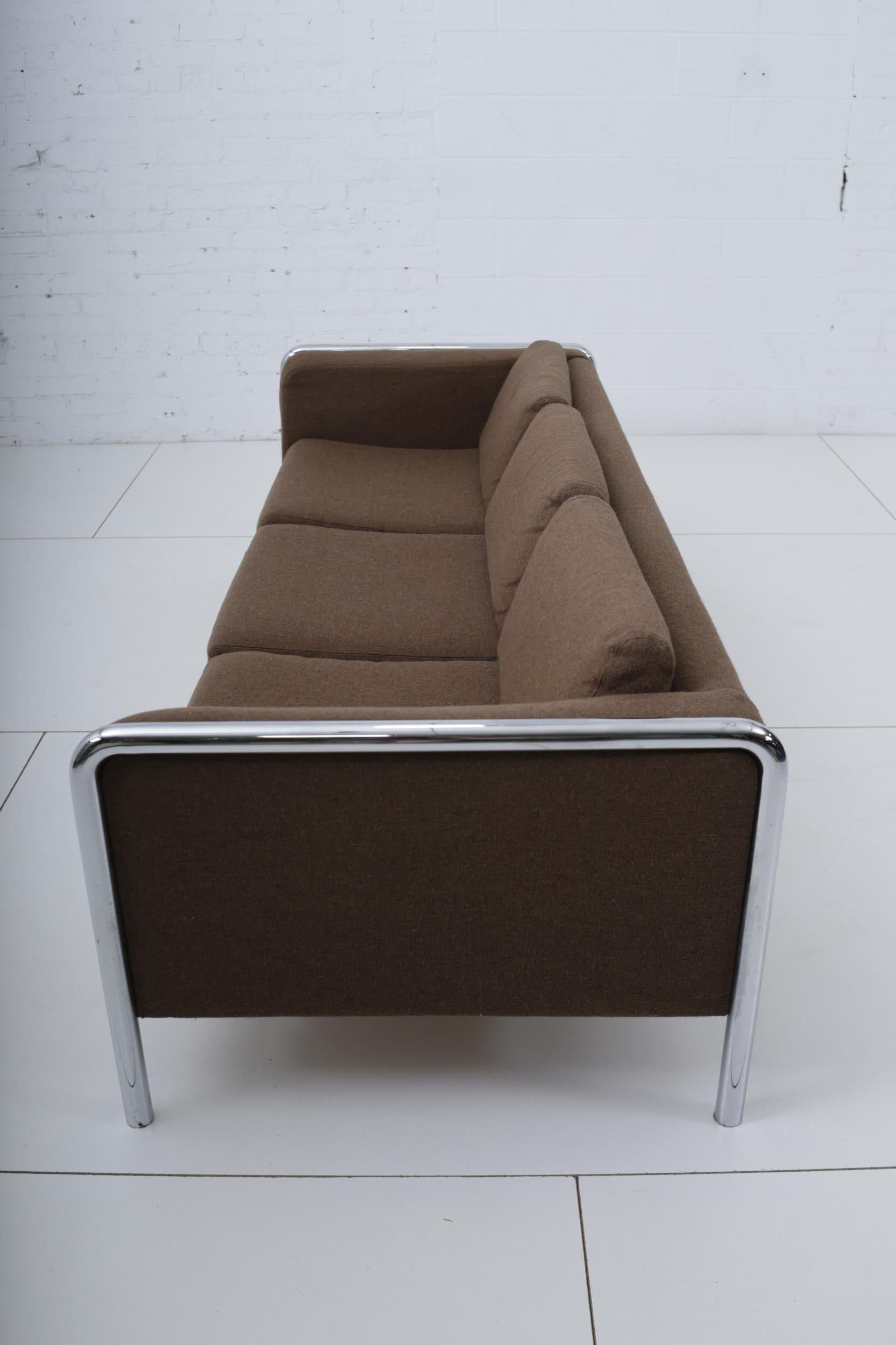 Mid-Century Modern Sofa on Tubular Chrome, 1970s 2
