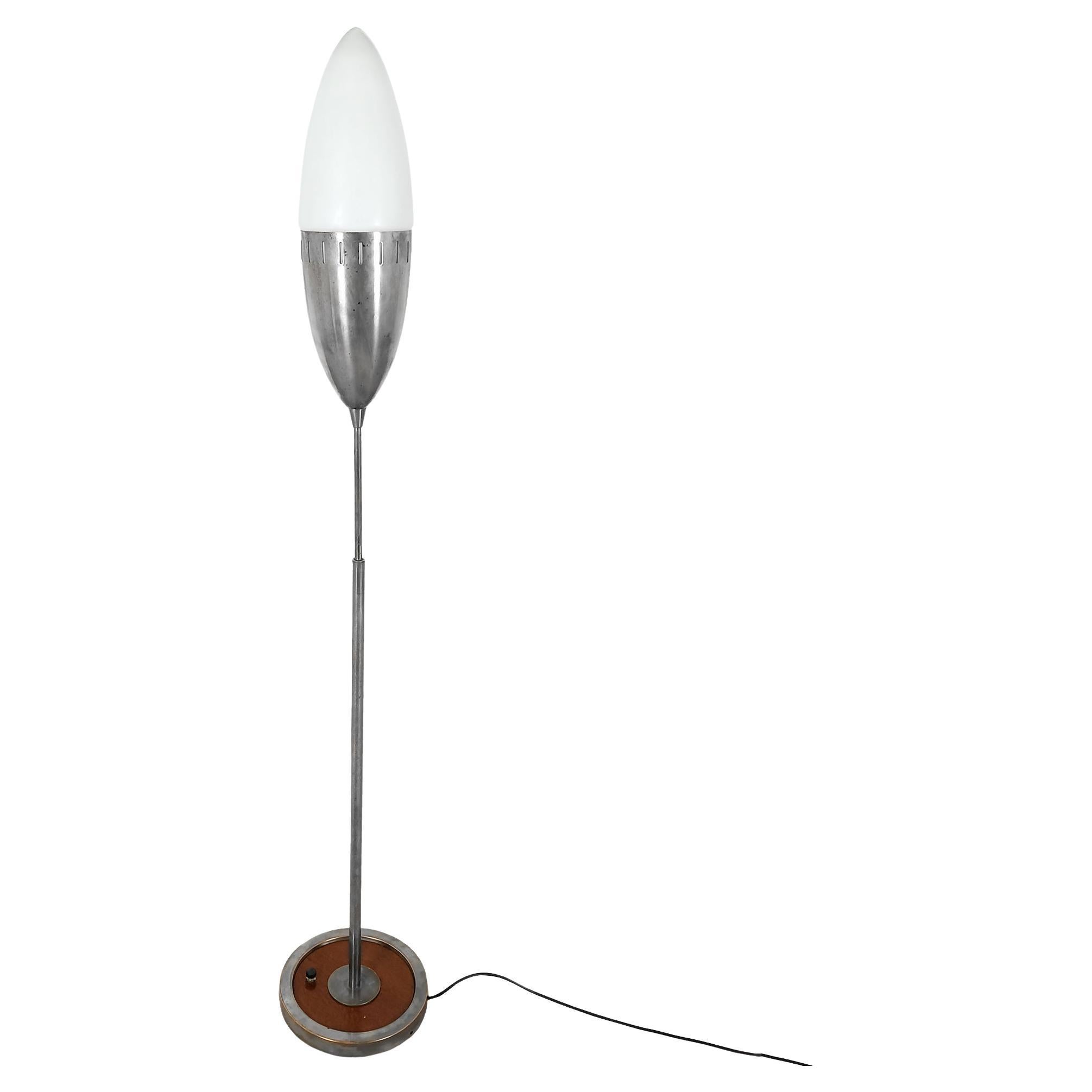 Mid.Century Modern Stilnovo Floor Lamp in Oak and Nickel-Plated Brass, Italy For Sale