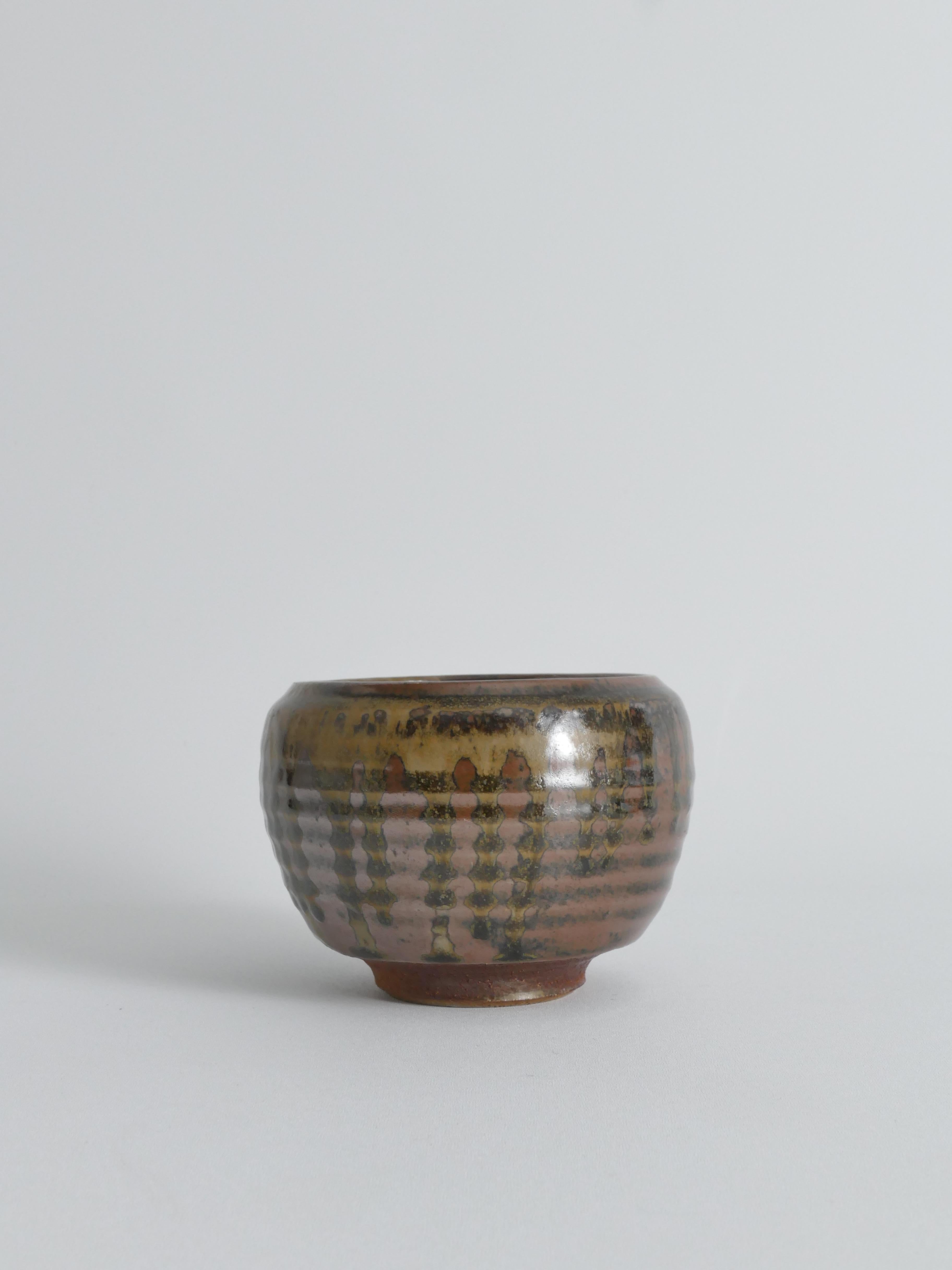 Ciotola in gres della metà del secolo scorso con motivo a goccia nello stile di Margaret Rey in vendita 3