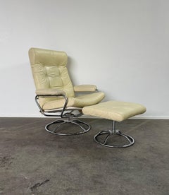 Midcentury Modern Stressless Style Lounge Chair and Ottoma