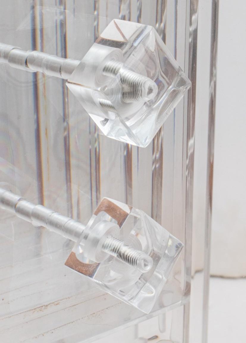 Konsole aus Glas und Lucite im modernen Stil der Jahrhundertmitte im Angebot 2