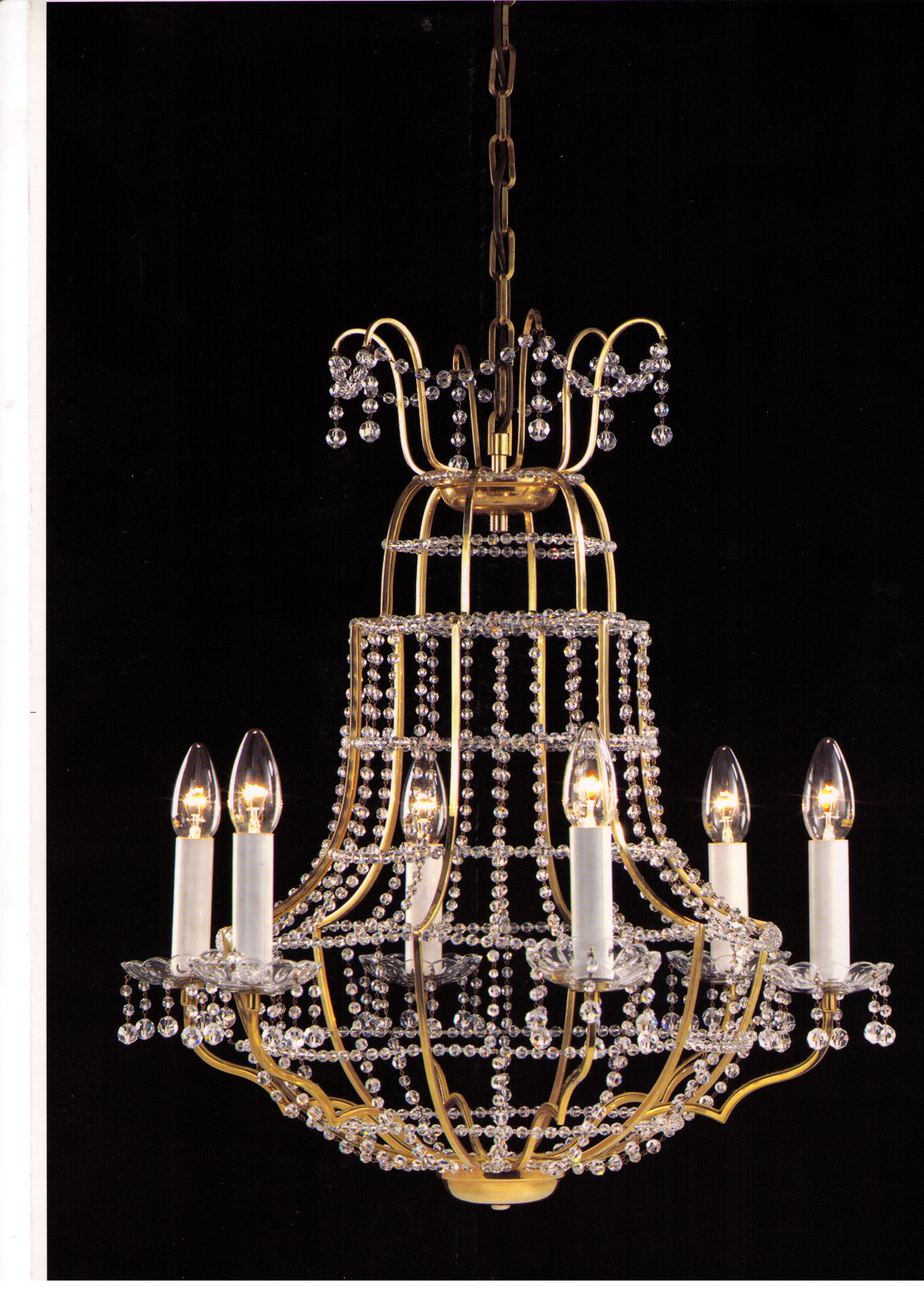 Glamorous chandelier with shiny strass crystals 

USA and CAN:
All electrical components according to the UL regulations.
With an additional charge the fixture will be labeled 