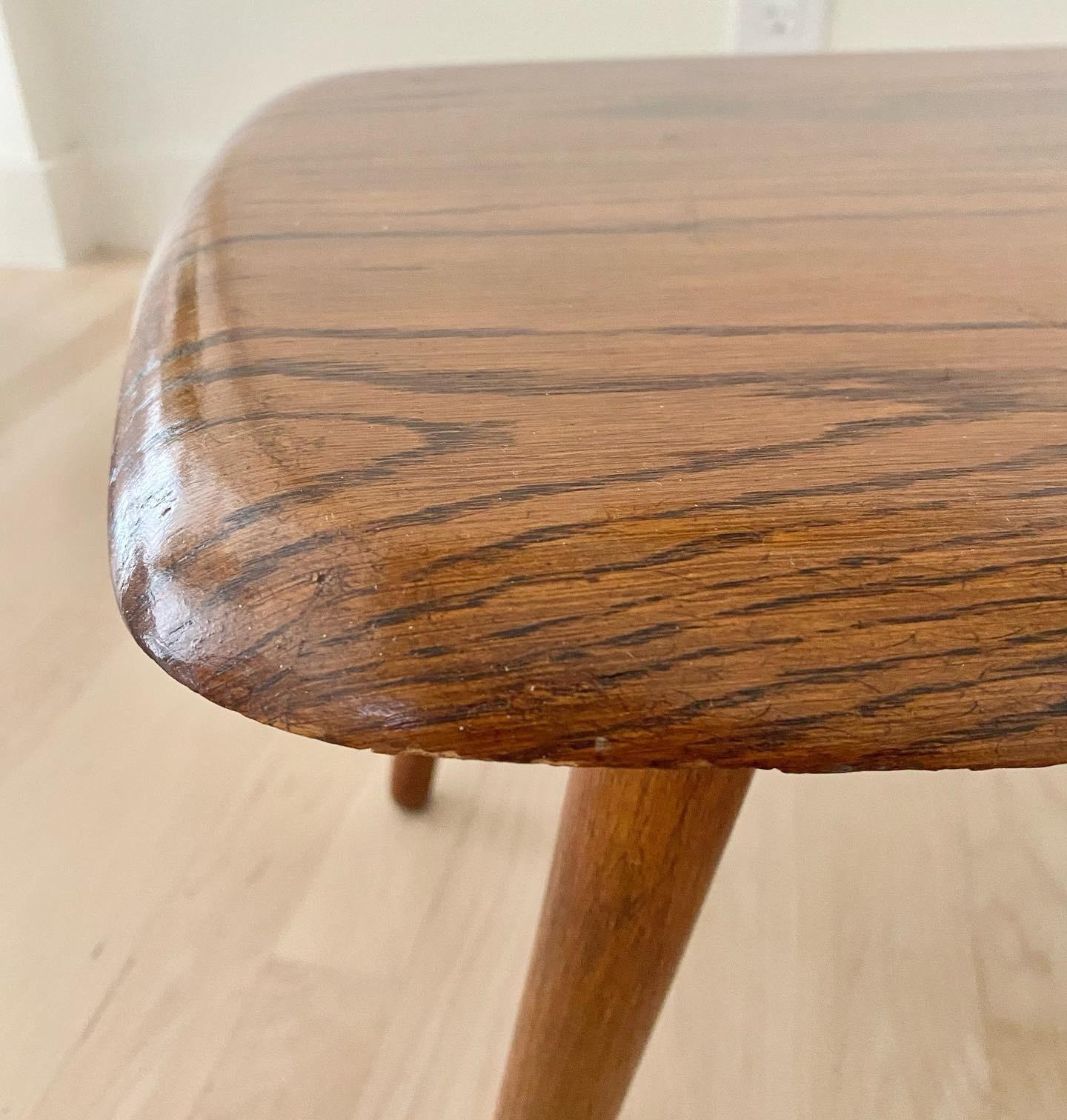 Midcentury Modern Surfboard Coffee Table in Heavily Figured Oak For Sale 4