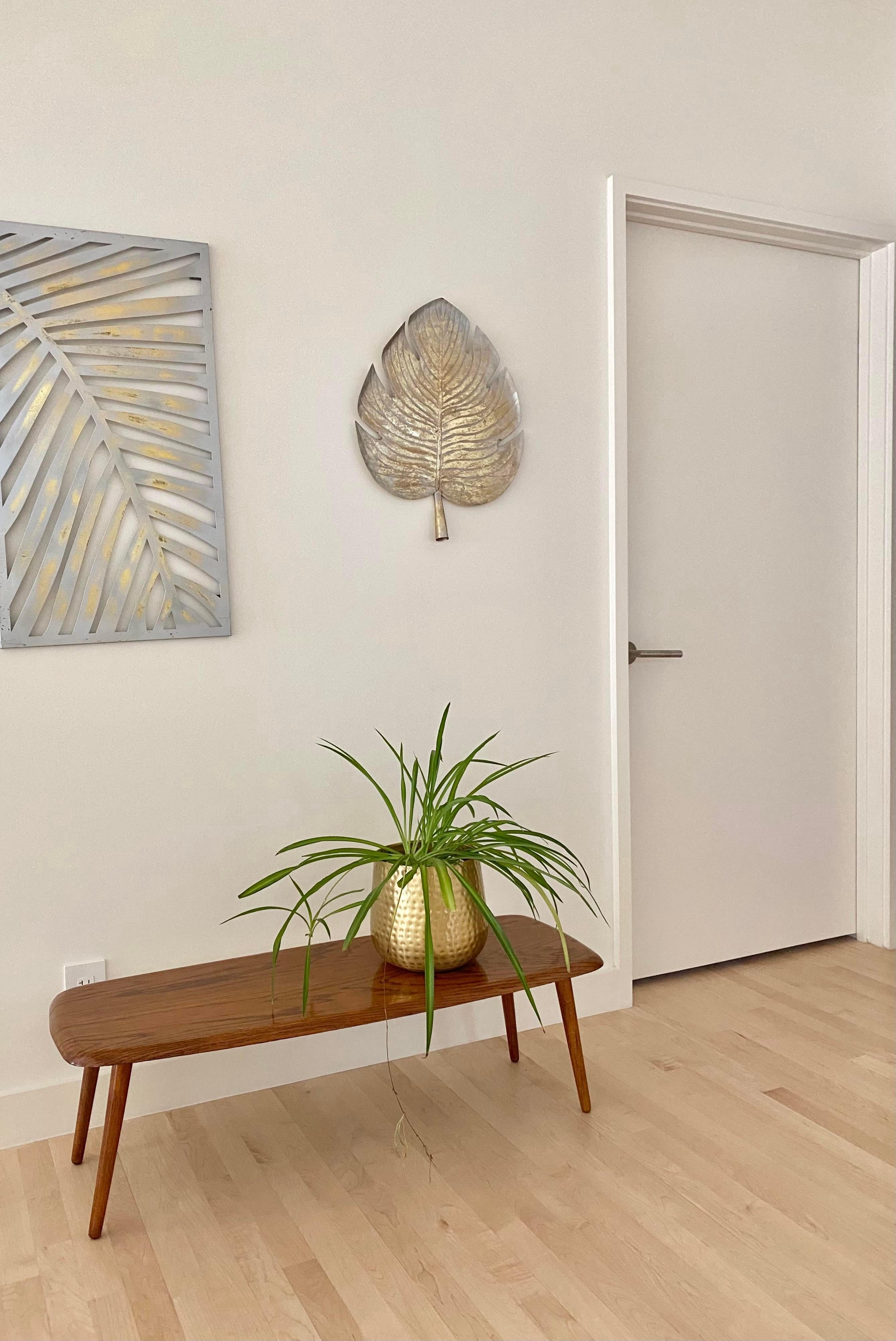 British Midcentury Modern Surfboard Coffee Table in Heavily Figured Oak For Sale