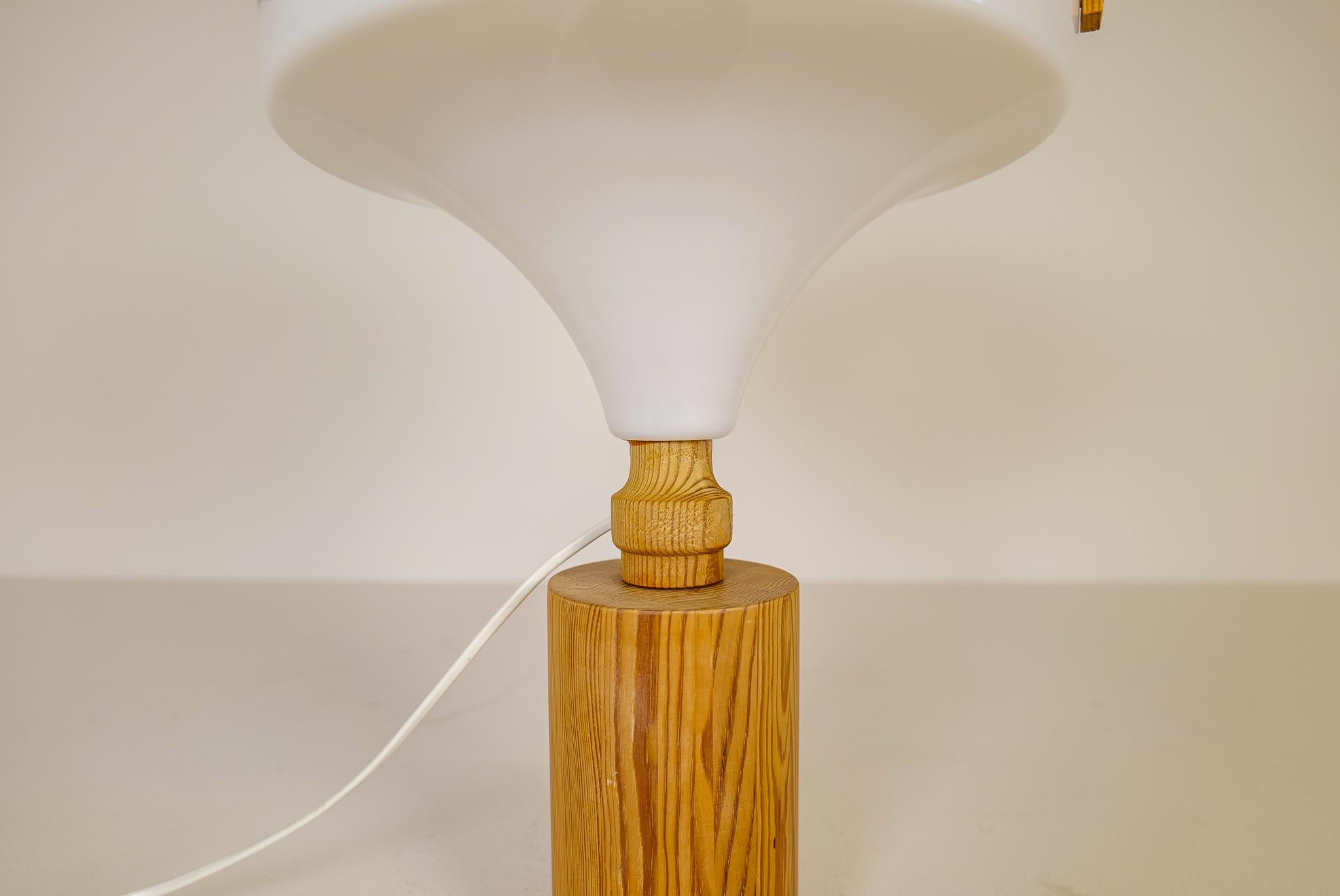Late 20th Century Mid-Century Modern Table Lamp in Pine and Acrylic, Sweden, 1970s