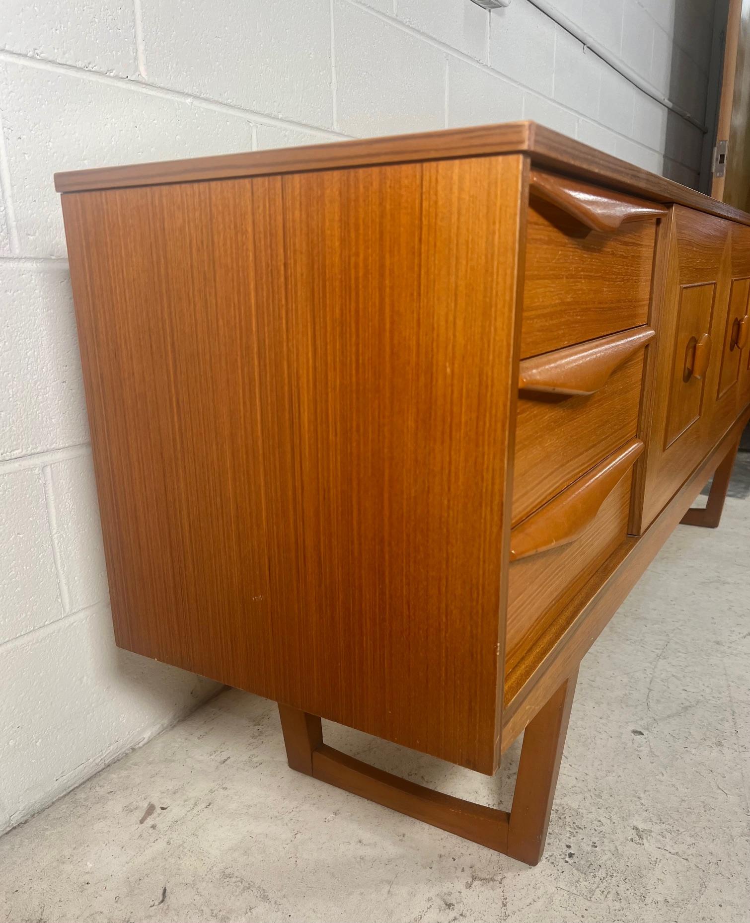 Midcentury Modern Teak Credenza by Stonehill Model Stateroom In Good Condition For Sale In Atlanta, GA