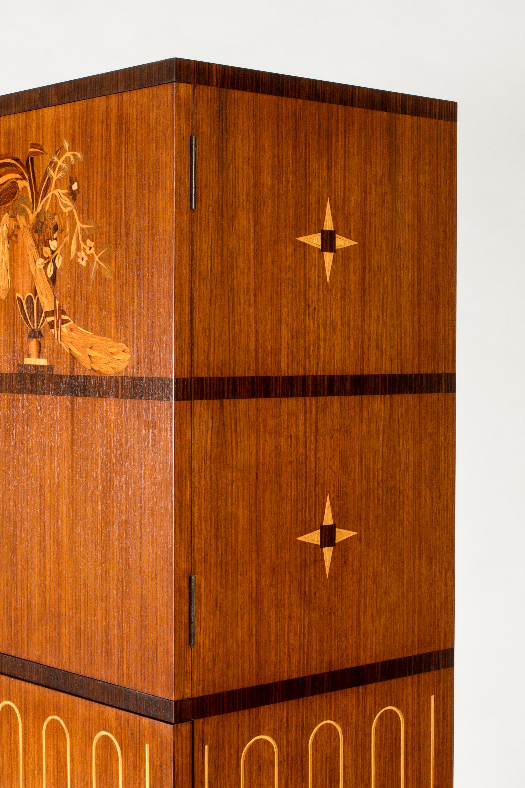 Einzigartiger Schrank von Axel Einar Hjorth, Schweden, Mid-Century Modern, 1930er Jahre (Mitte des 20. Jahrhunderts) im Angebot