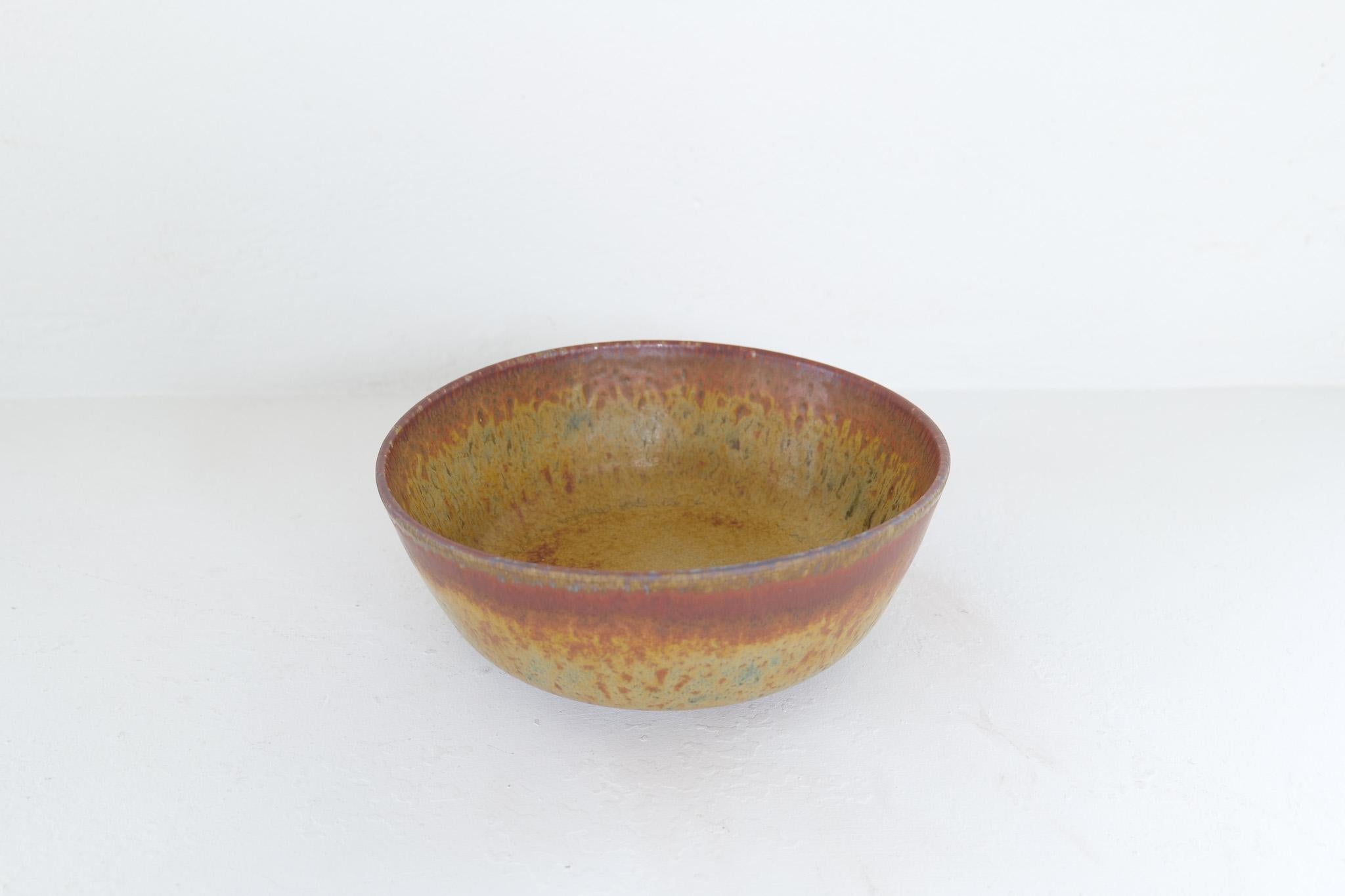 Ciotola di ceramica grande unica del Medioevo Carl-Harry Stålhane Rörstrand Svezia 2