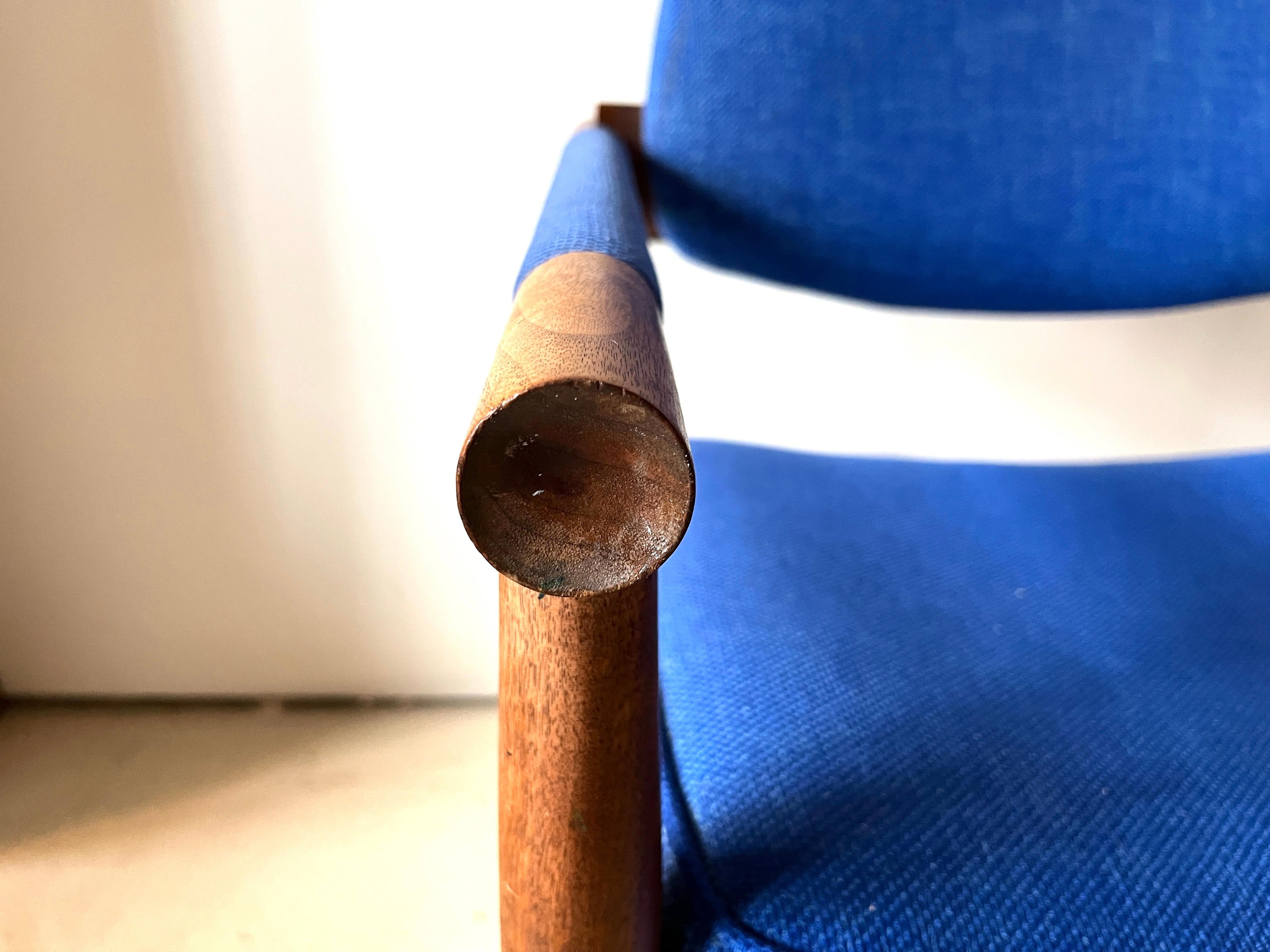 Midcentury Modern Upholstered Wood Armchair on Castors For Sale 3
