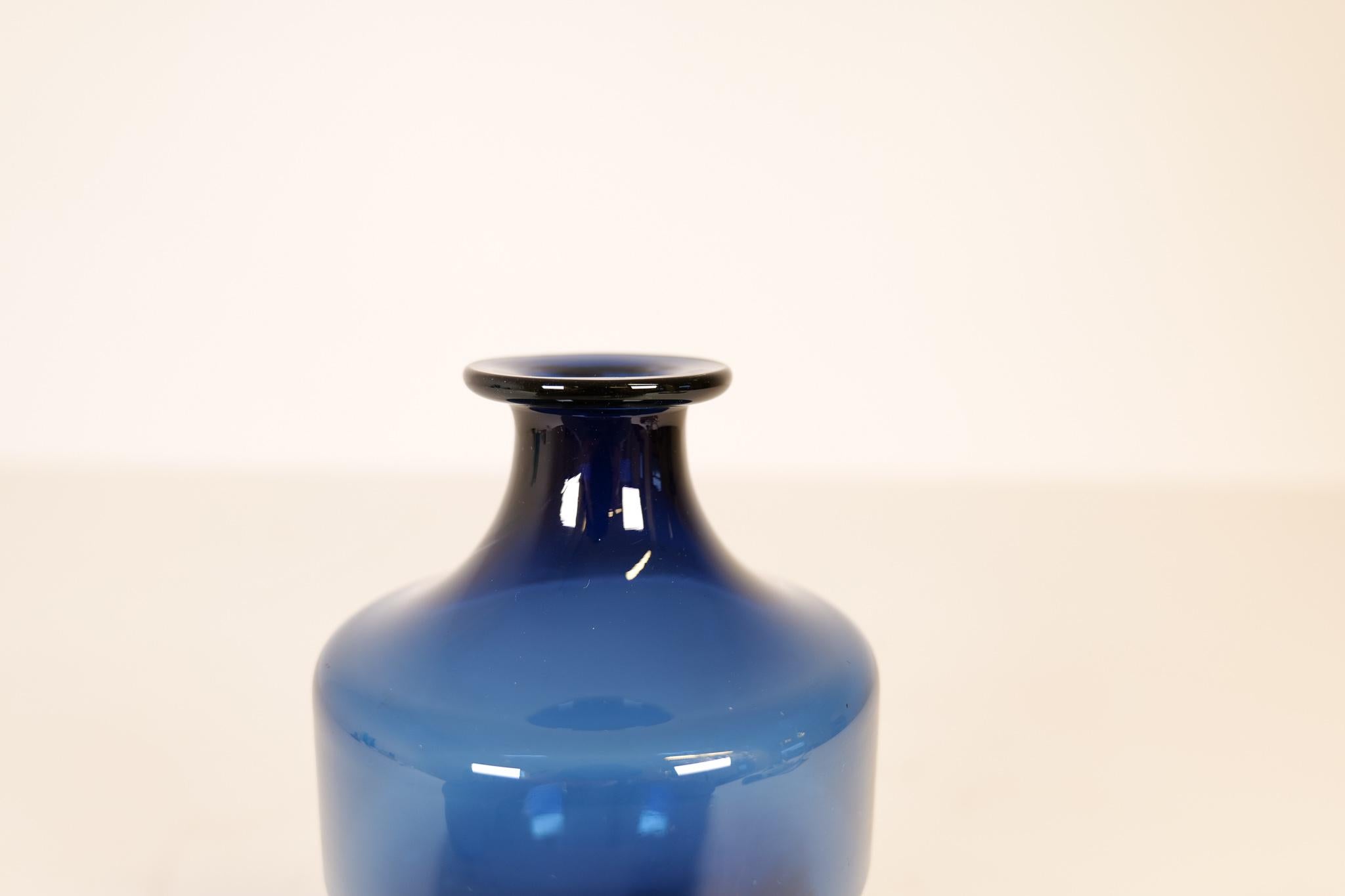 Moderne Vase aus der Mitte des Jahrhunderts Iittala Timo Sarpaneva Finnland, 1970er Jahre im Zustand „Gut“ in Hillringsberg, SE