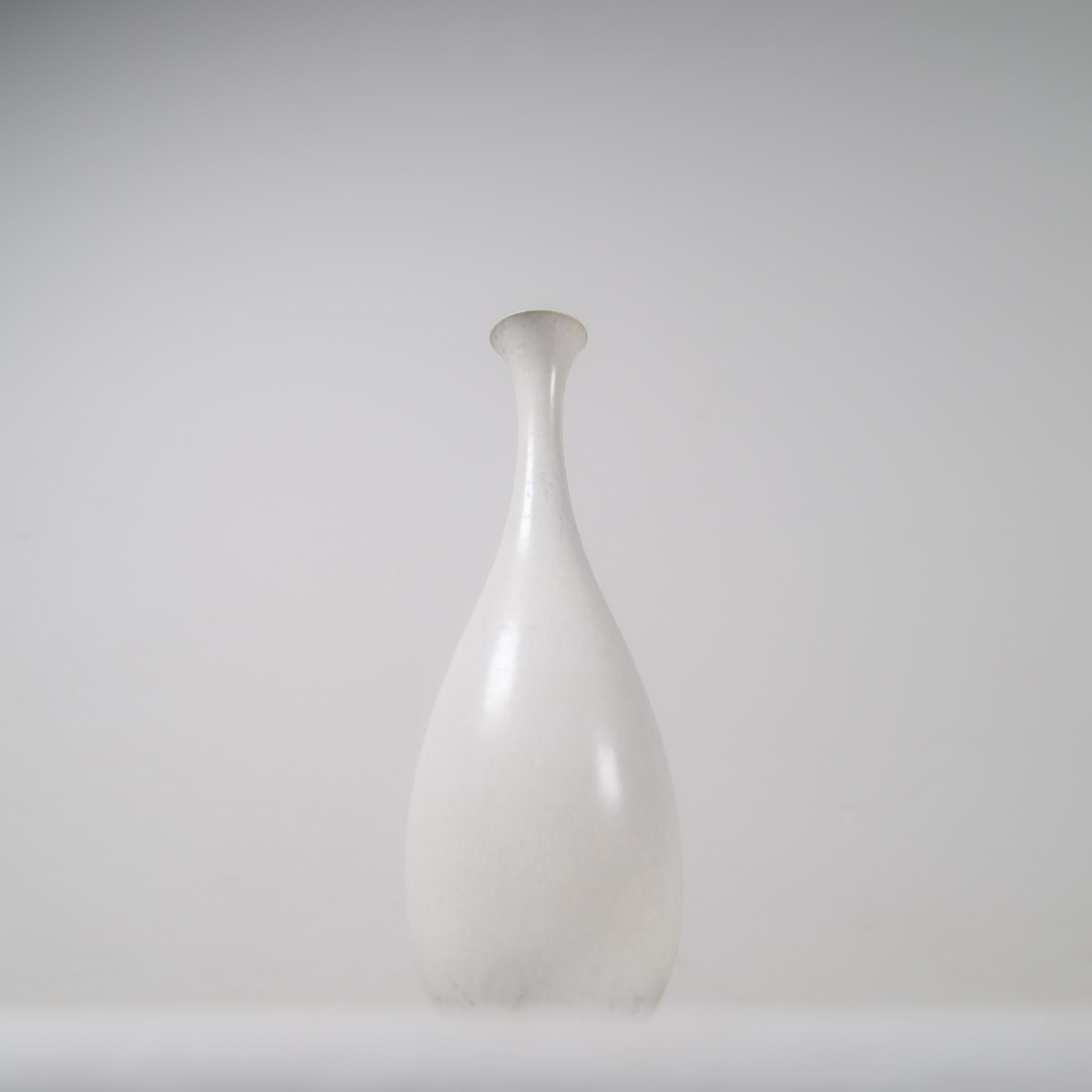 Moderne Vase aus der Jahrhundertmitte Rörstrand von Carl Harry Stålhane, Schweden, 1950er Jahre im Angebot 1