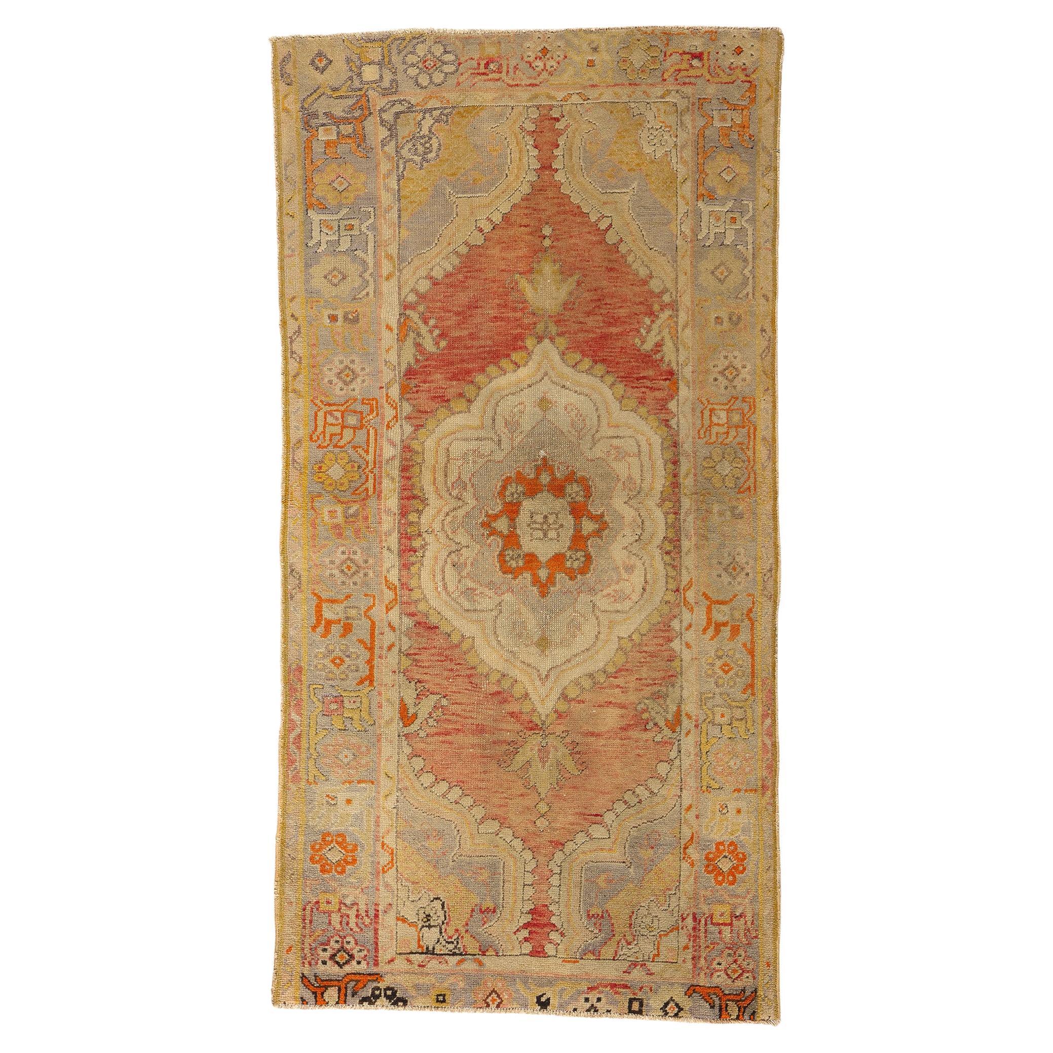 Moderner türkischer Oushak-Teppich aus der Jahrhundertmitte 