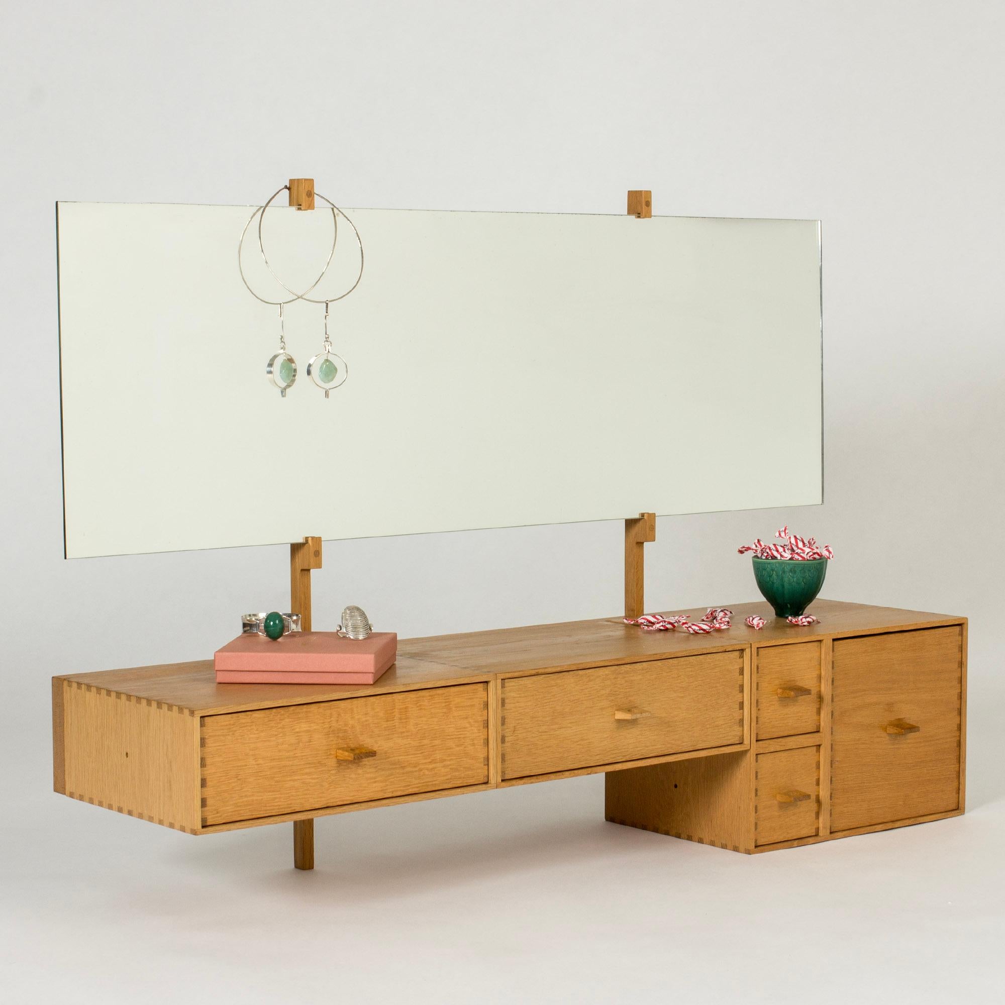 Midcentury Modern Wall Mounted Dressing Table from Luxus, Sweden, 1960s 1