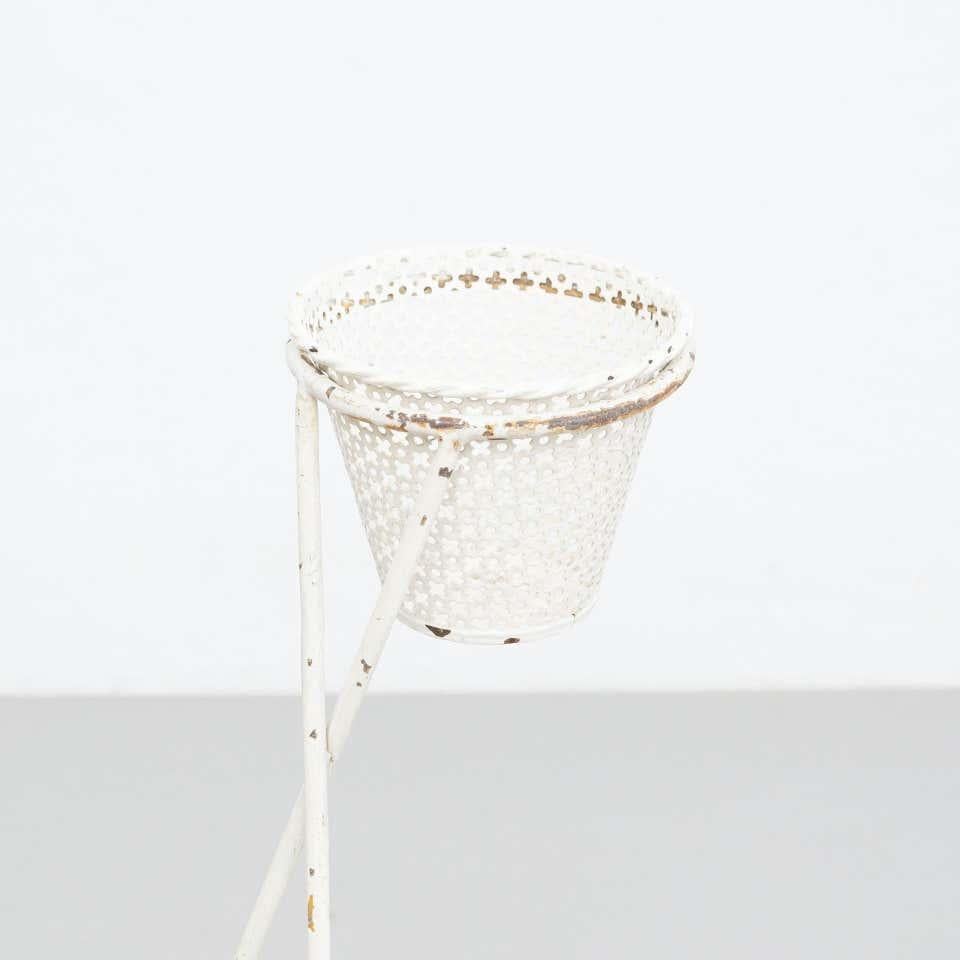 MidCentury Modern White Metal French Plant Stand in the Style of Mathieu Matégot For Sale 2
