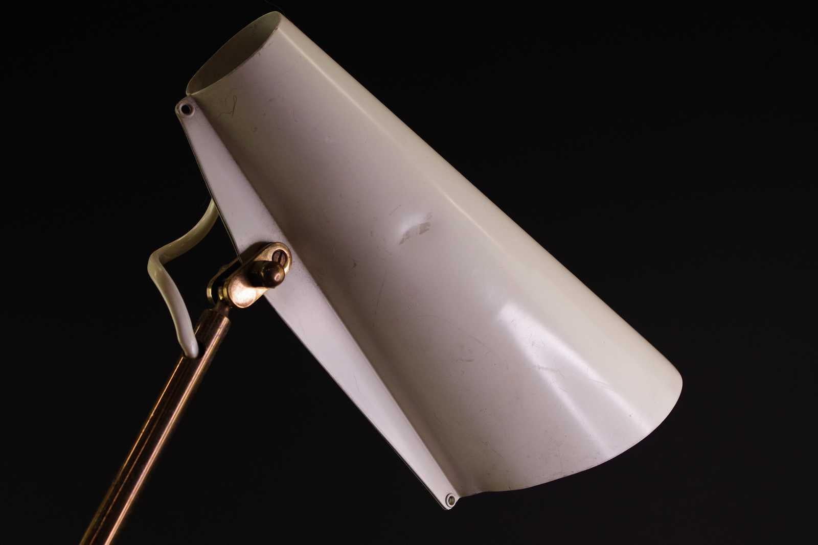 Scandinave moderne Midcentury Modern White Table Lamp 
