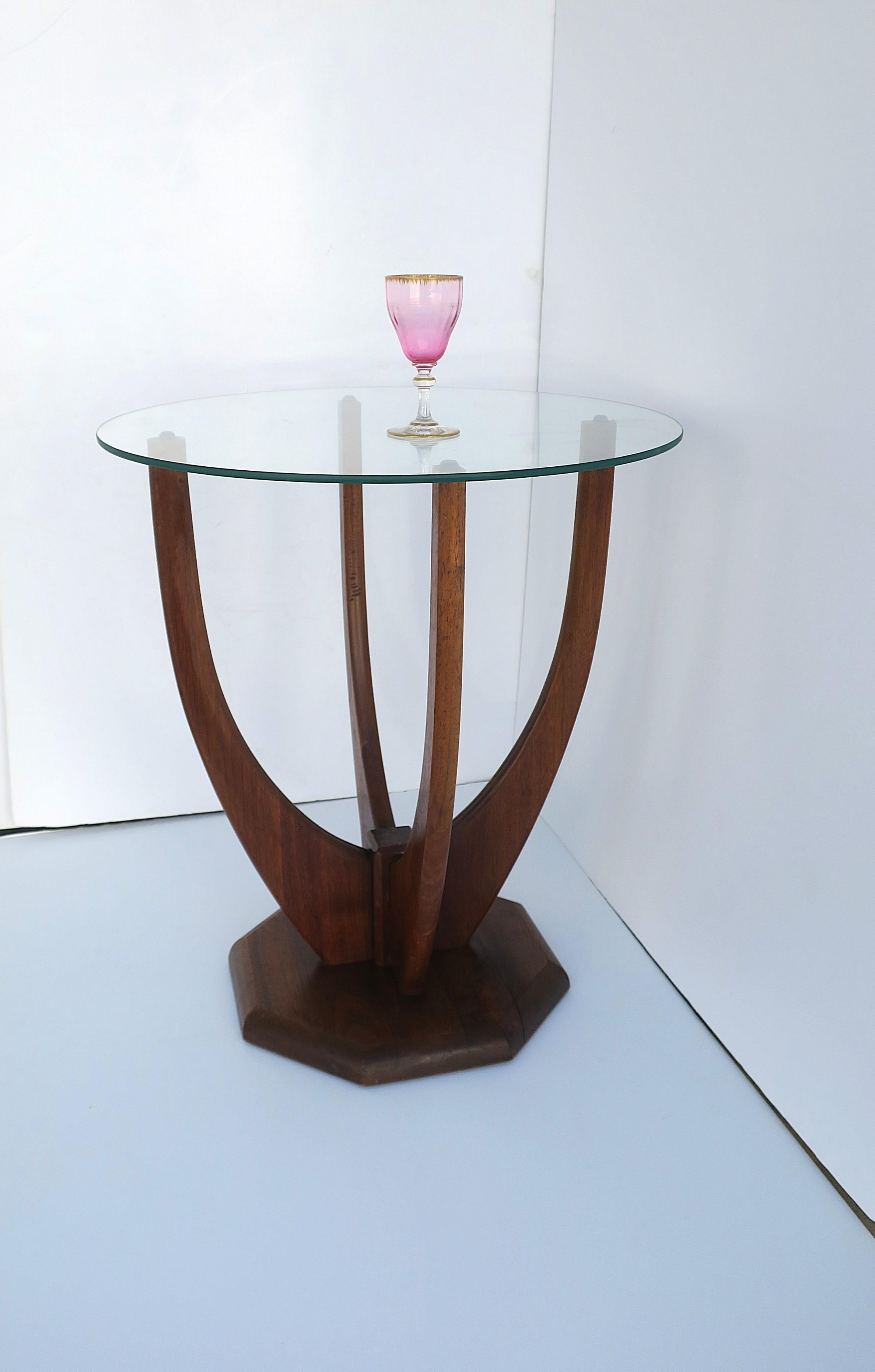 Midcentury Modern Wood and Glass Side Table For Sale 5