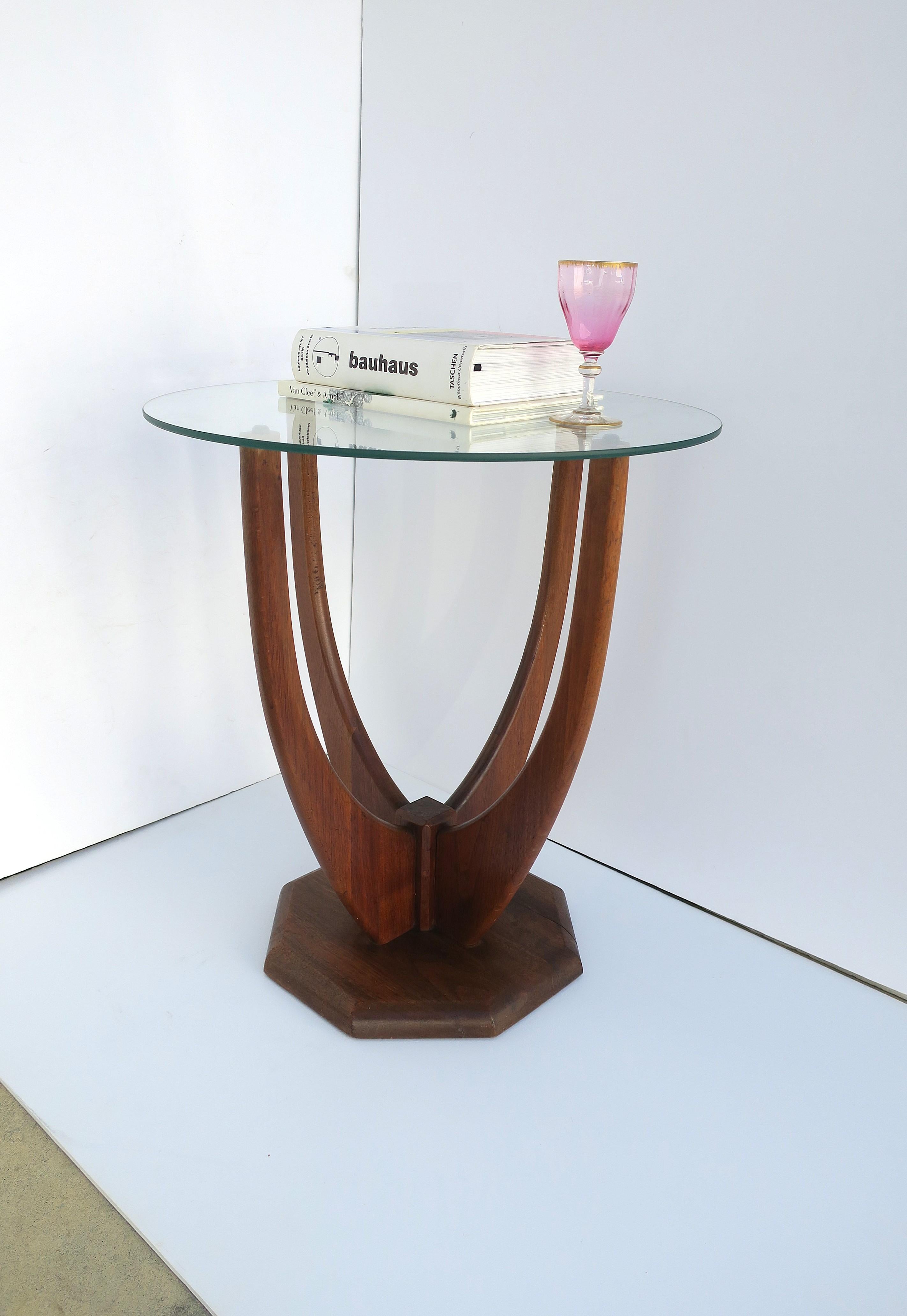 20th Century Midcentury Modern Wood and Glass Side Table For Sale