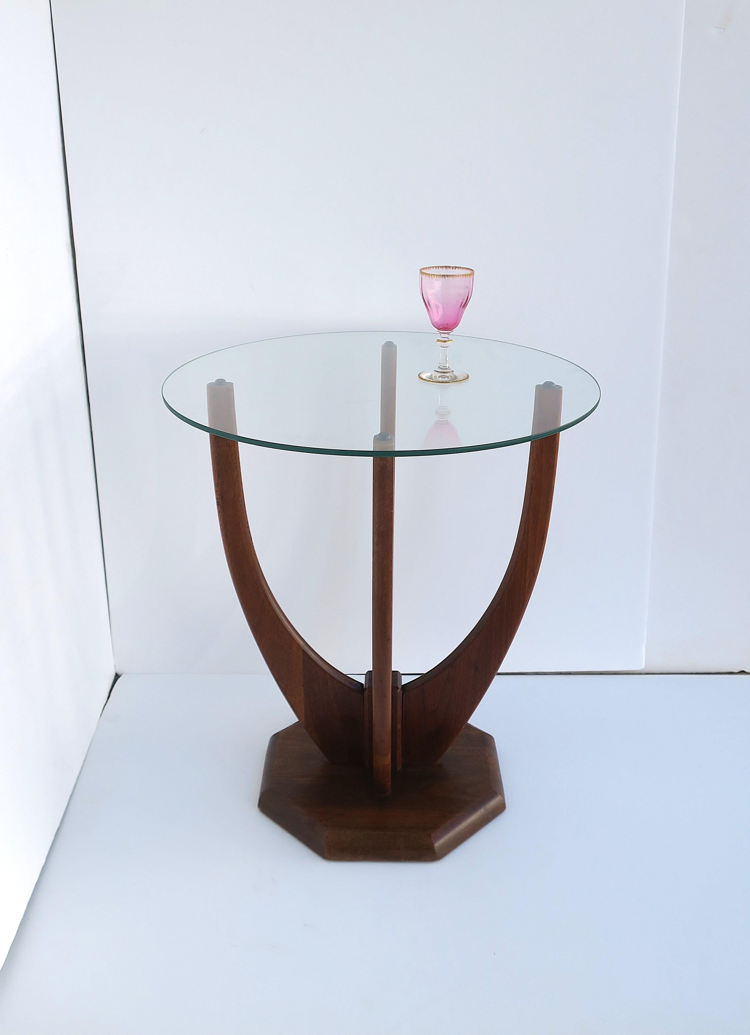 Midcentury Modern Wood and Glass Side Table For Sale 2