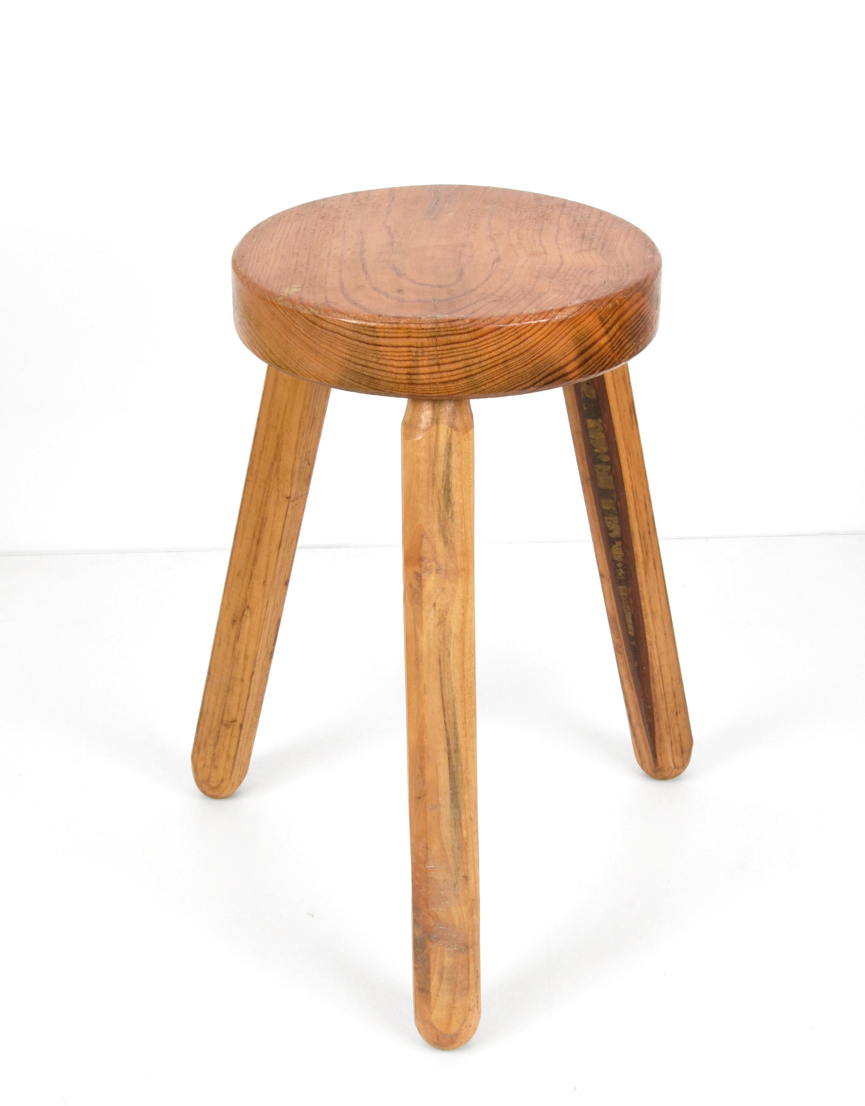 Mid-Century Modern Wood French Tripod Stool After Charlotte Perriand, 1950s In Good Condition For Sale In Roma, IT