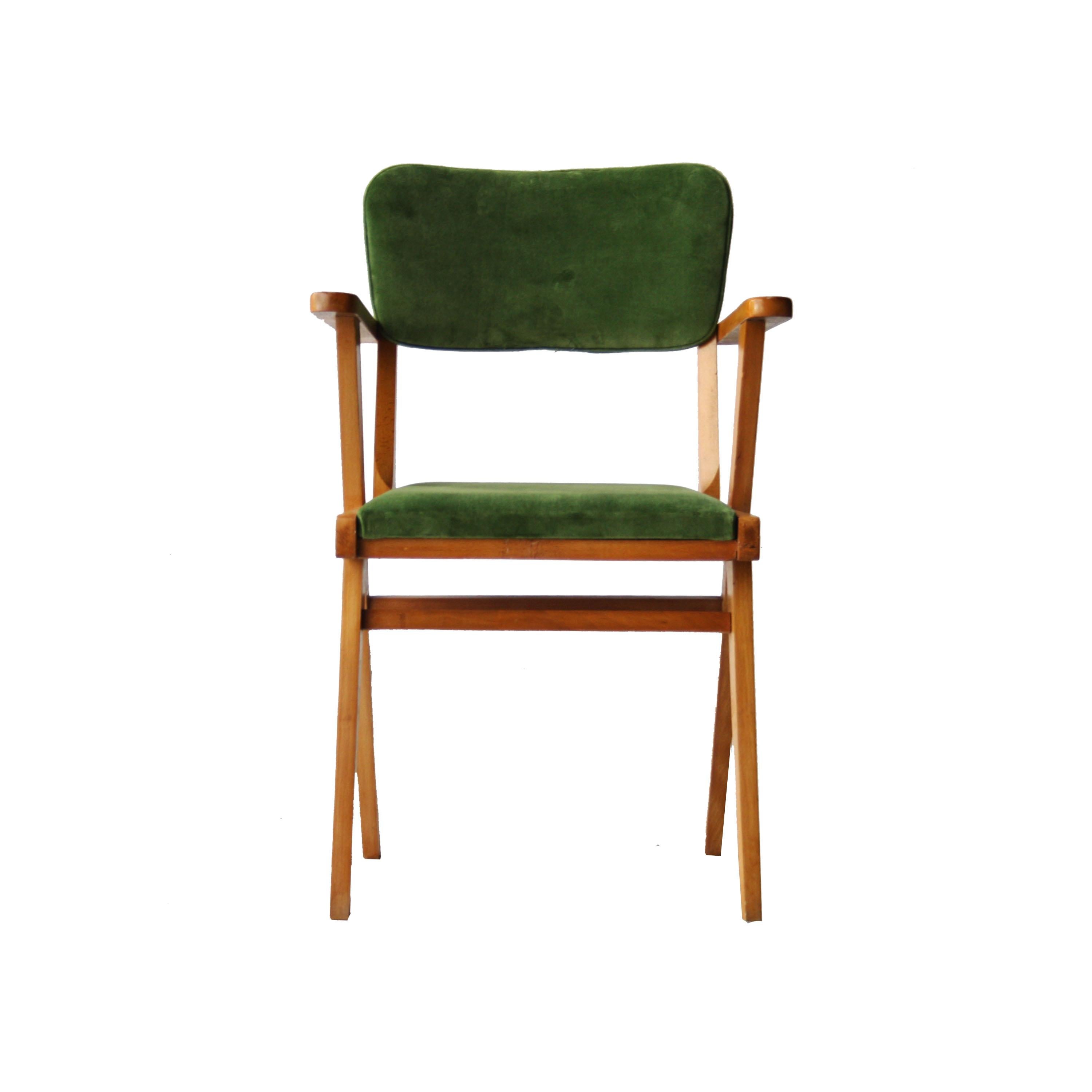 Pair of Italian armchairs with solid wood structure, seat and backrest reupholstered in green cotton velvet.