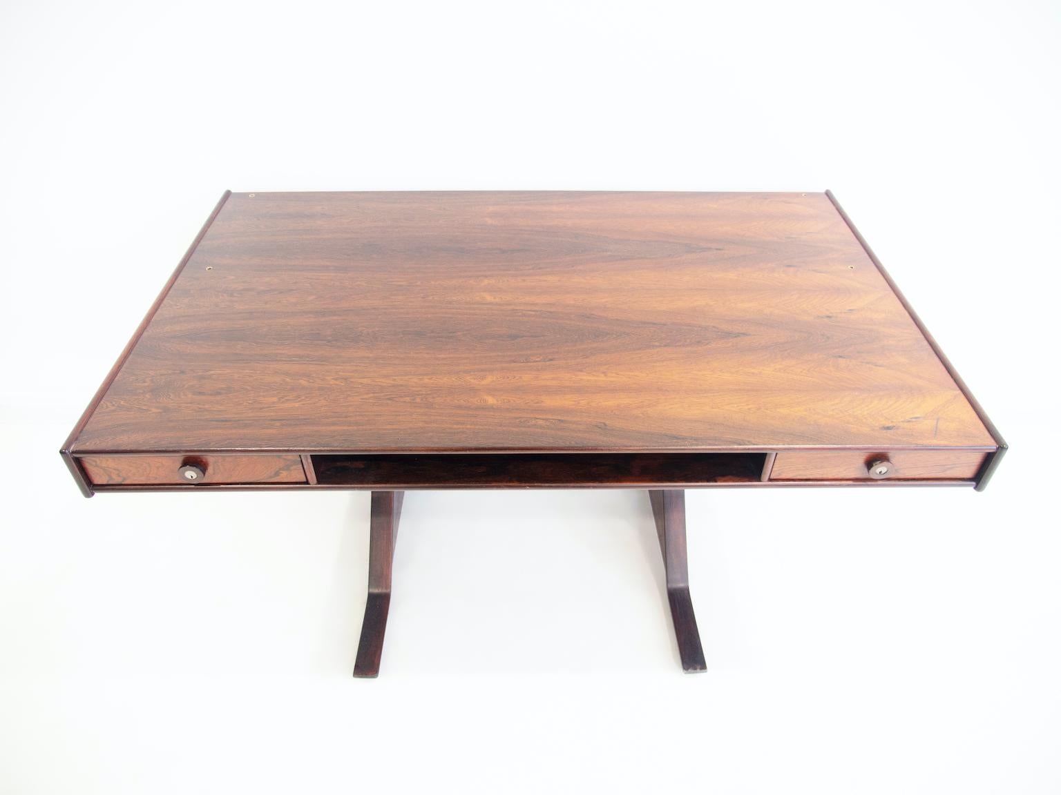 Midcentury Modern Wooden Desk by Gianfranco Frattini for Bernini For Sale 12