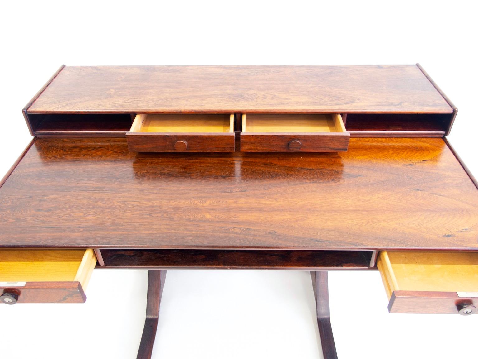 Mid-Century Modern Midcentury Modern Wooden Desk by Gianfranco Frattini for Bernini For Sale