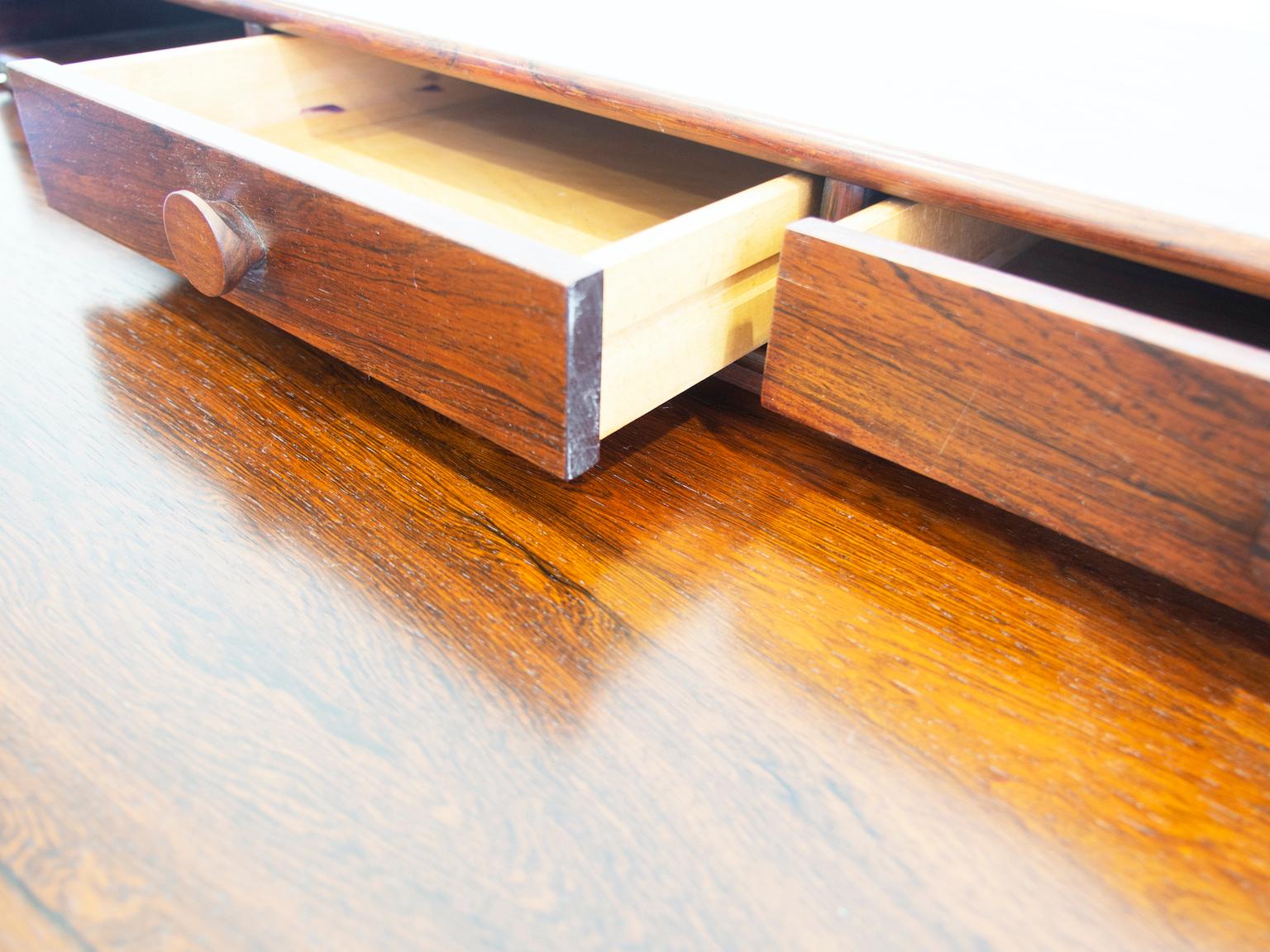 20th Century Midcentury Modern Wooden Desk by Gianfranco Frattini for Bernini For Sale