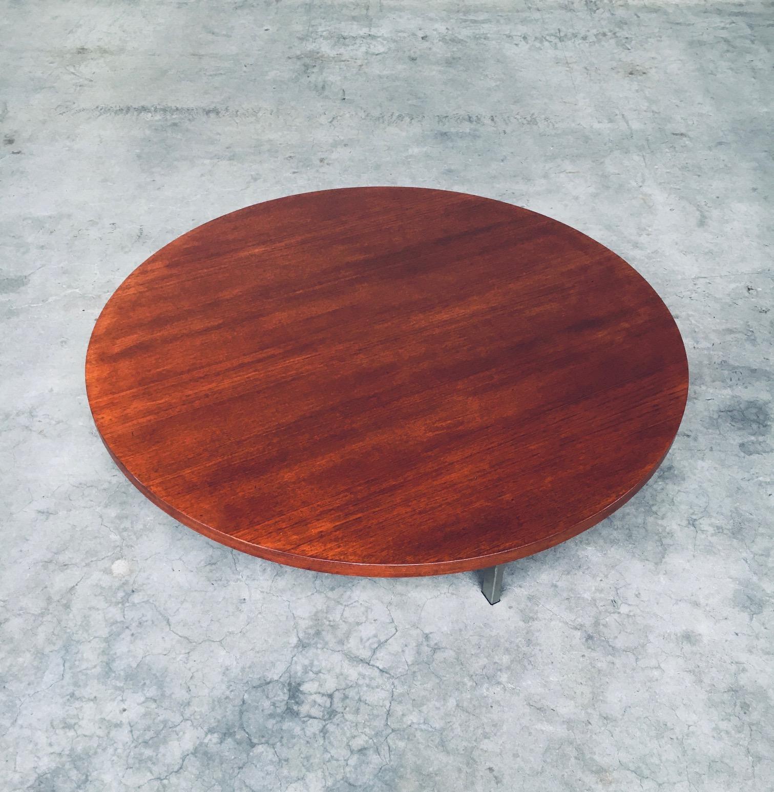 Metal Midcentury Modern XL Round Coffee Table by Pastoe, Netherlands 1960's For Sale