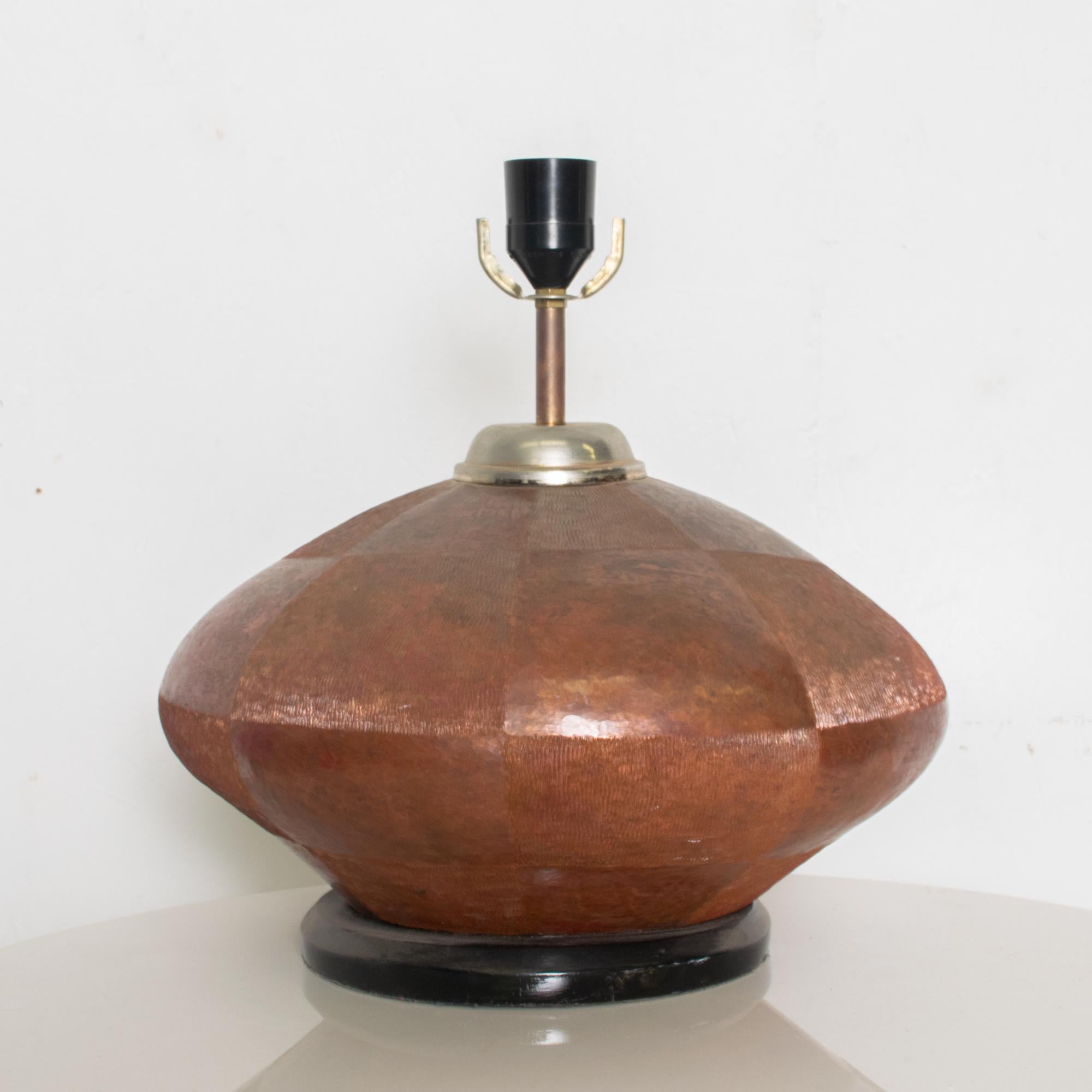 Late 20th Century 1970s Fat Table Lamp Texturized Copper & Brass Mexico 