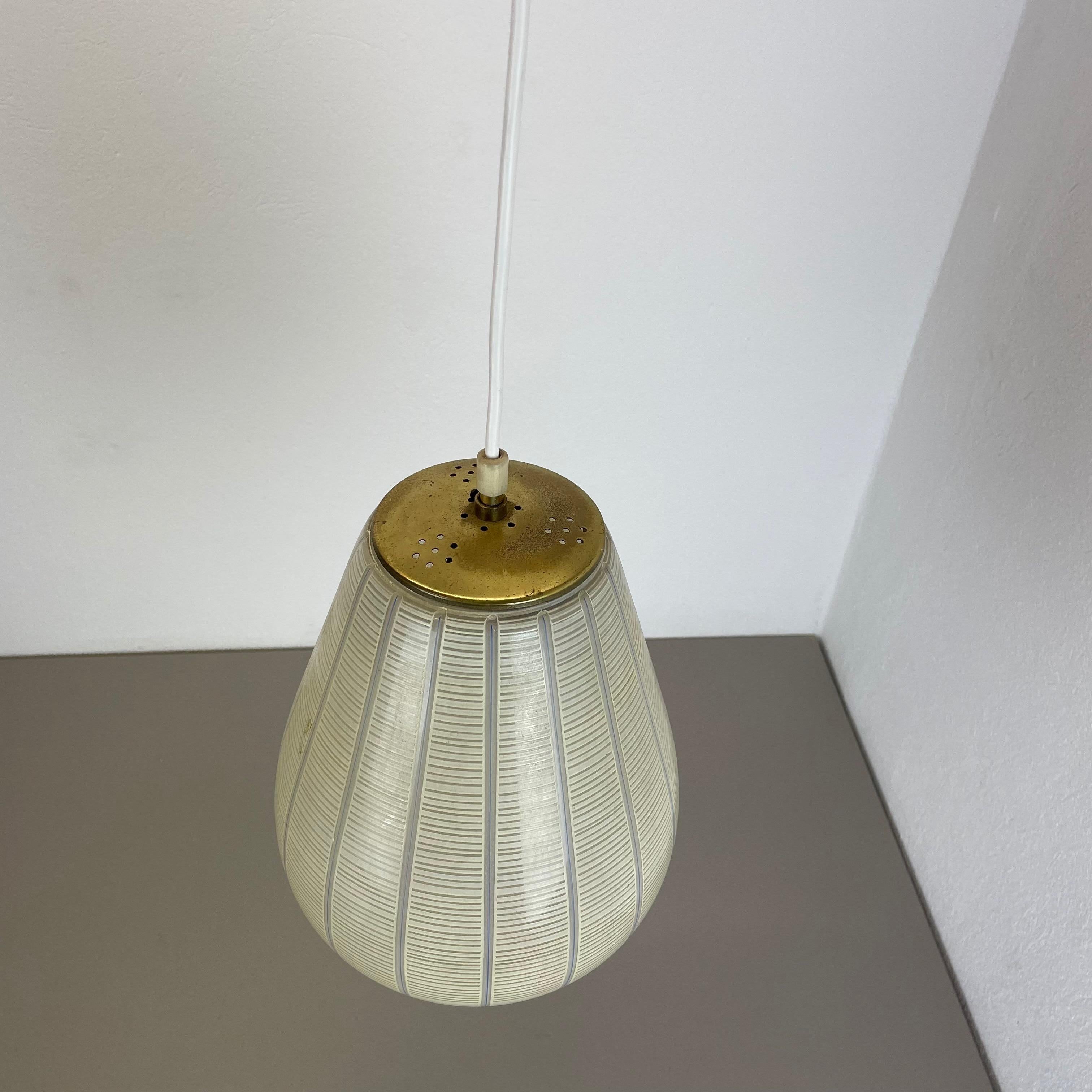 Italian Midcentury Modernist Glass Stilnovo Style Hanging Light, Italy, 1950 For Sale