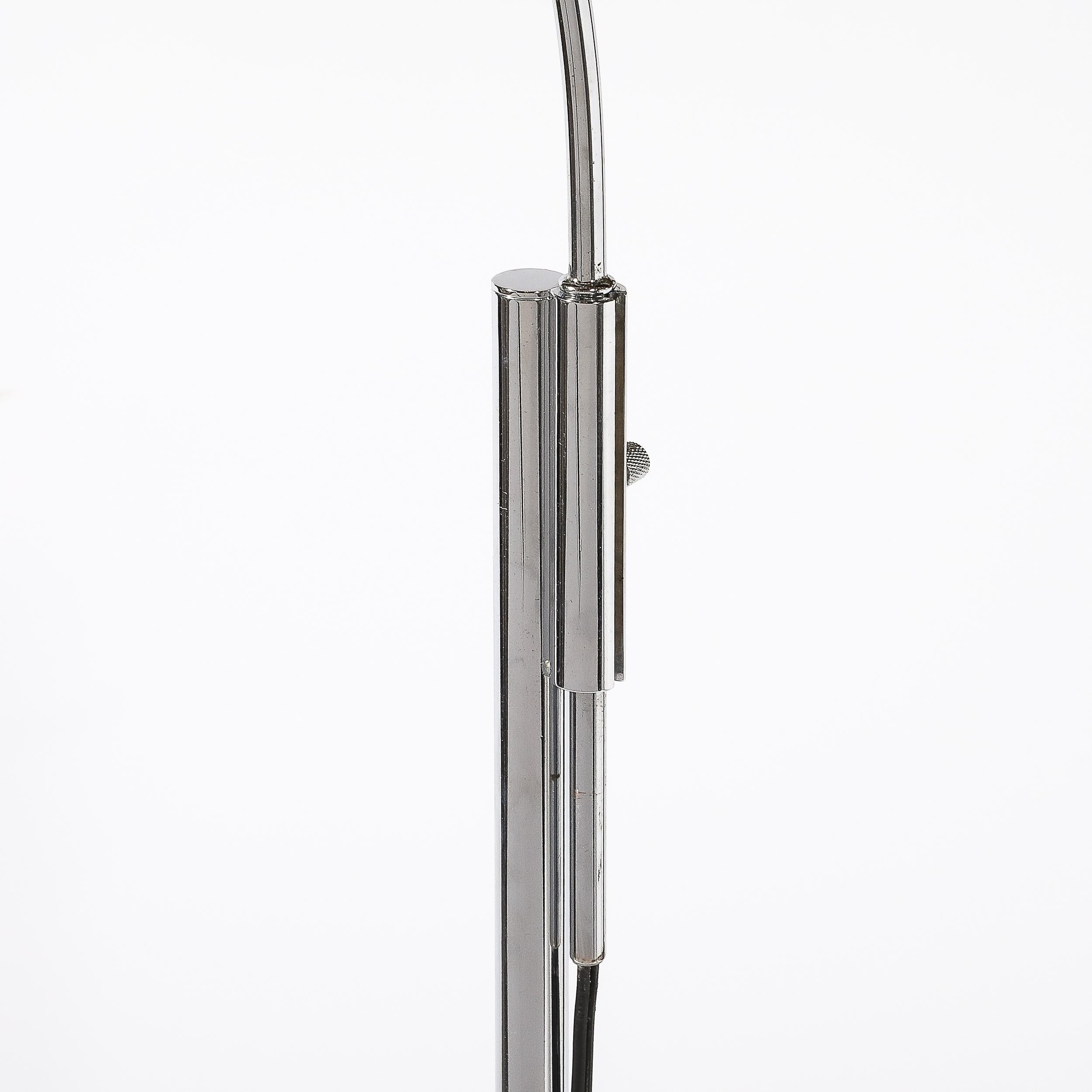 Modernistische verchromte Mid-Century-Stehlampe „Orbiter“ mit Gelenk von Robert Sonneman im Zustand „Hervorragend“ im Angebot in New York, NY