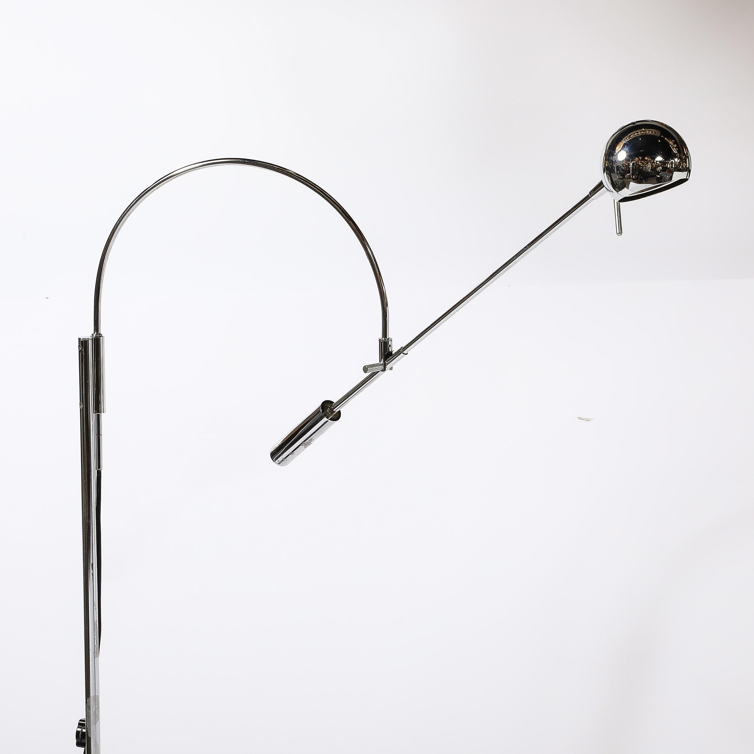 Modernistische verchromte Mid-Century-Stehlampe „Orbiter“ mit Gelenk von Robert Sonneman im Angebot 1
