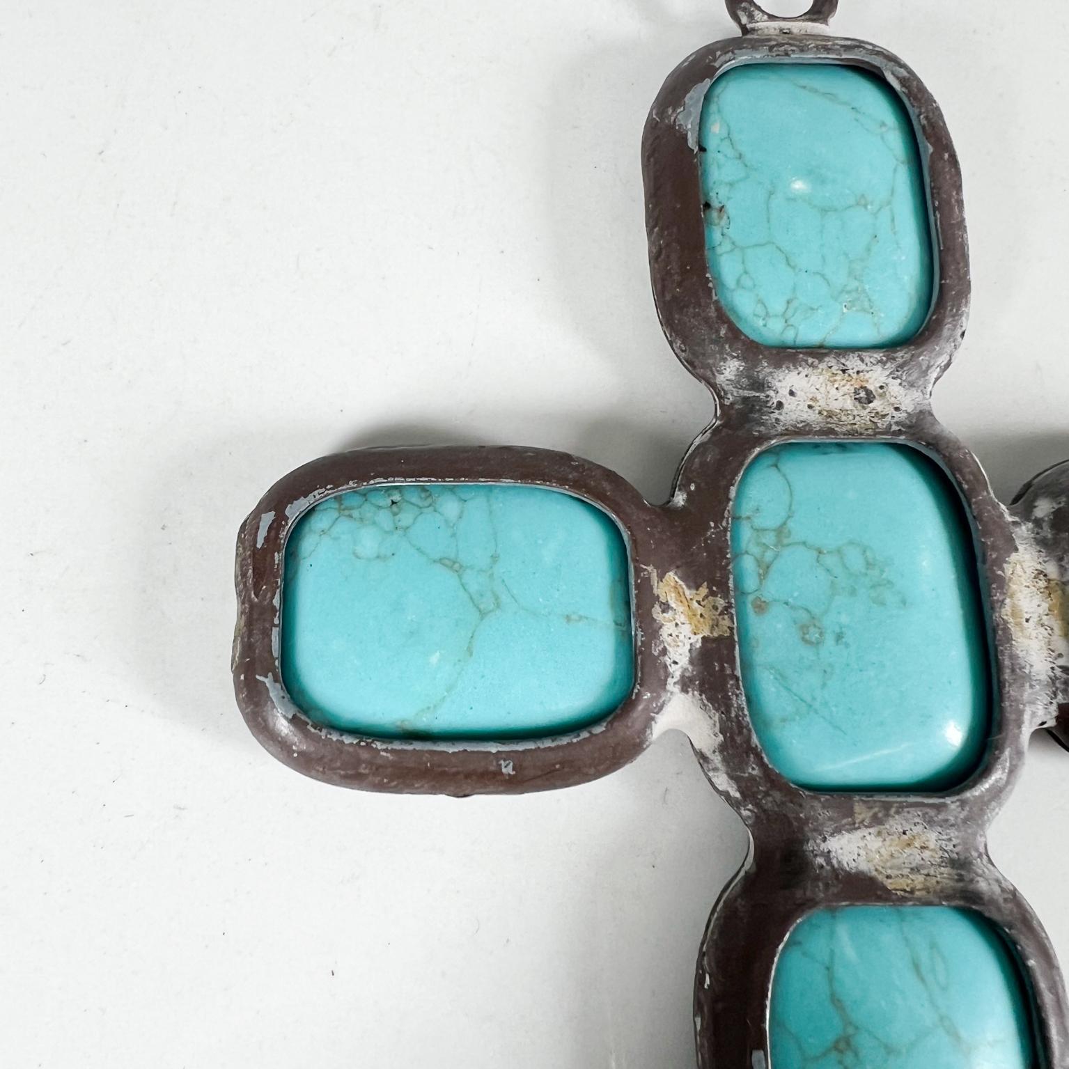 Modernist Vintage Beaded Turquoise Blue Cross Pendant Ornament In Good Condition In Chula Vista, CA
