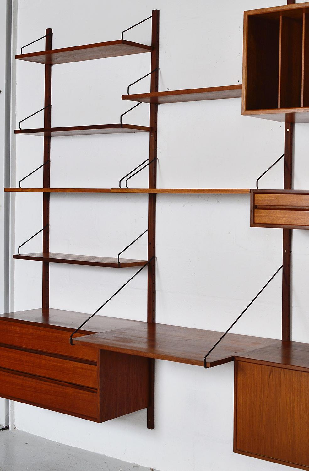 Midcentury Modular Danish Royal System Teak Office Desk Shelving by Cadovius 10