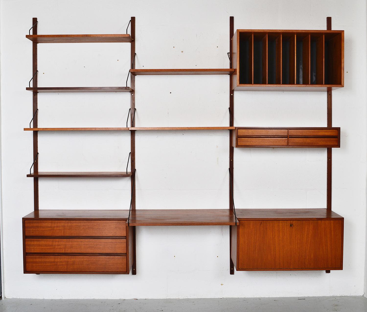 Mid-20th Century Midcentury Modular Danish Royal System Teak Office Desk Shelving by Cadovius