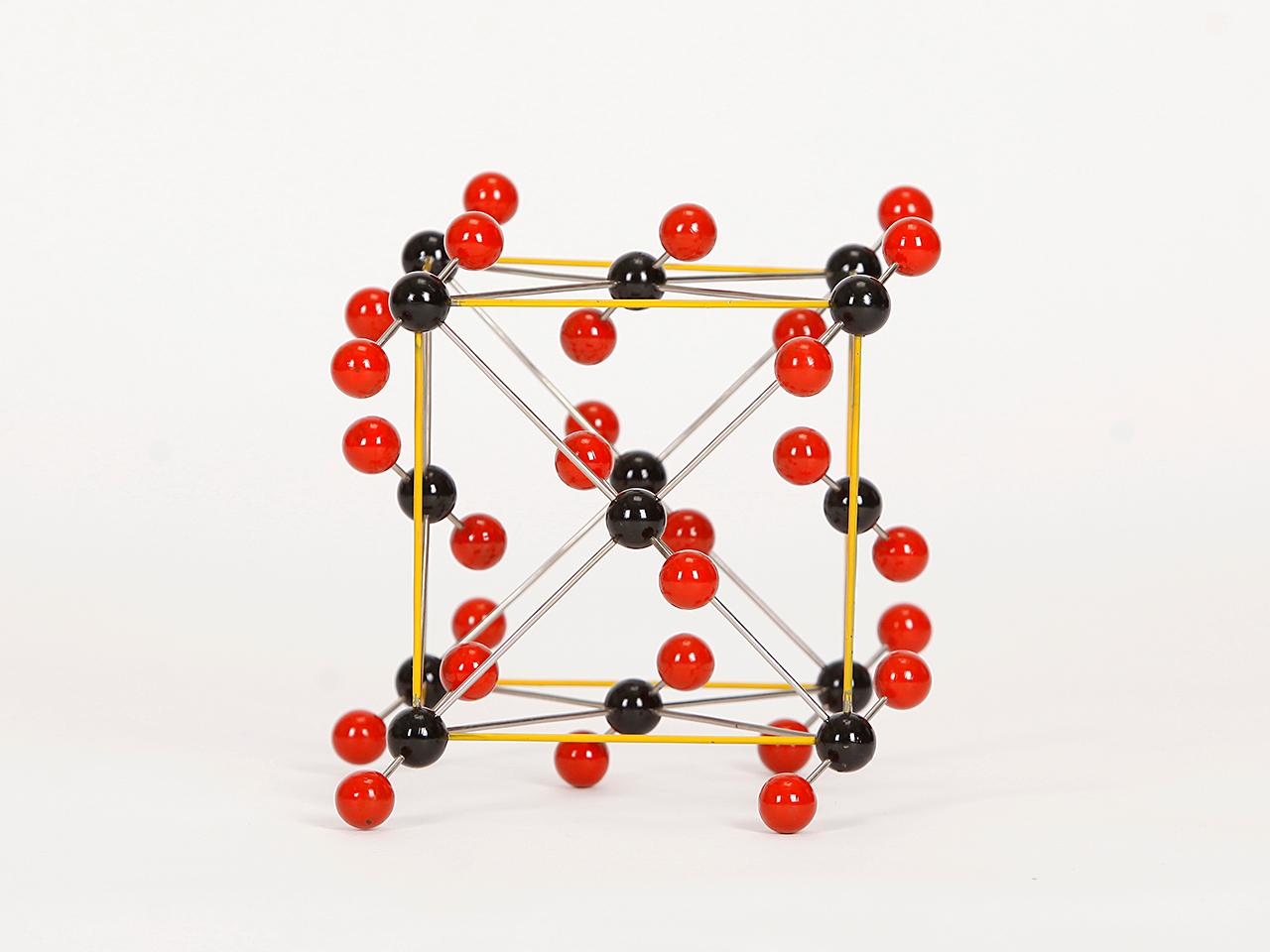 Midcentury Molecular Models Set from the 1950s, 7 Pieces For Sale 7