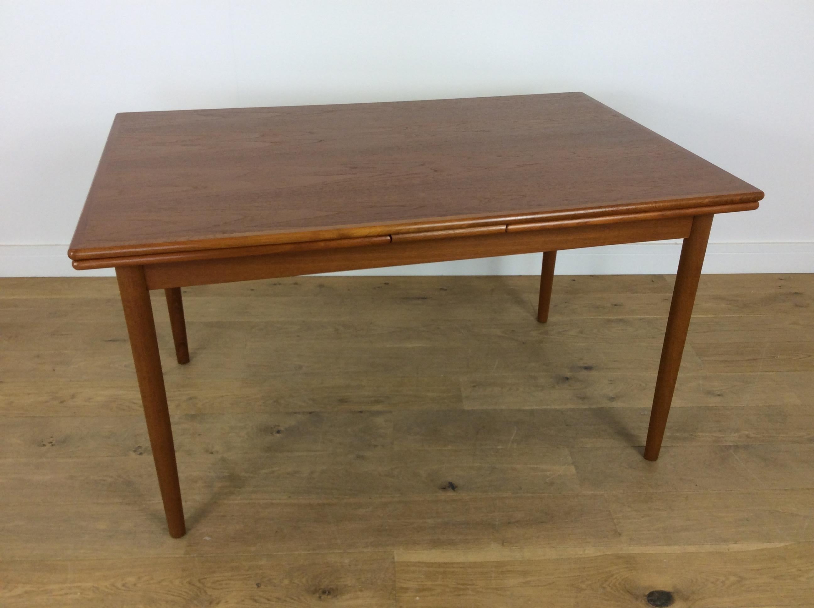 Midcentury Moller Dining Table and Chairs 10