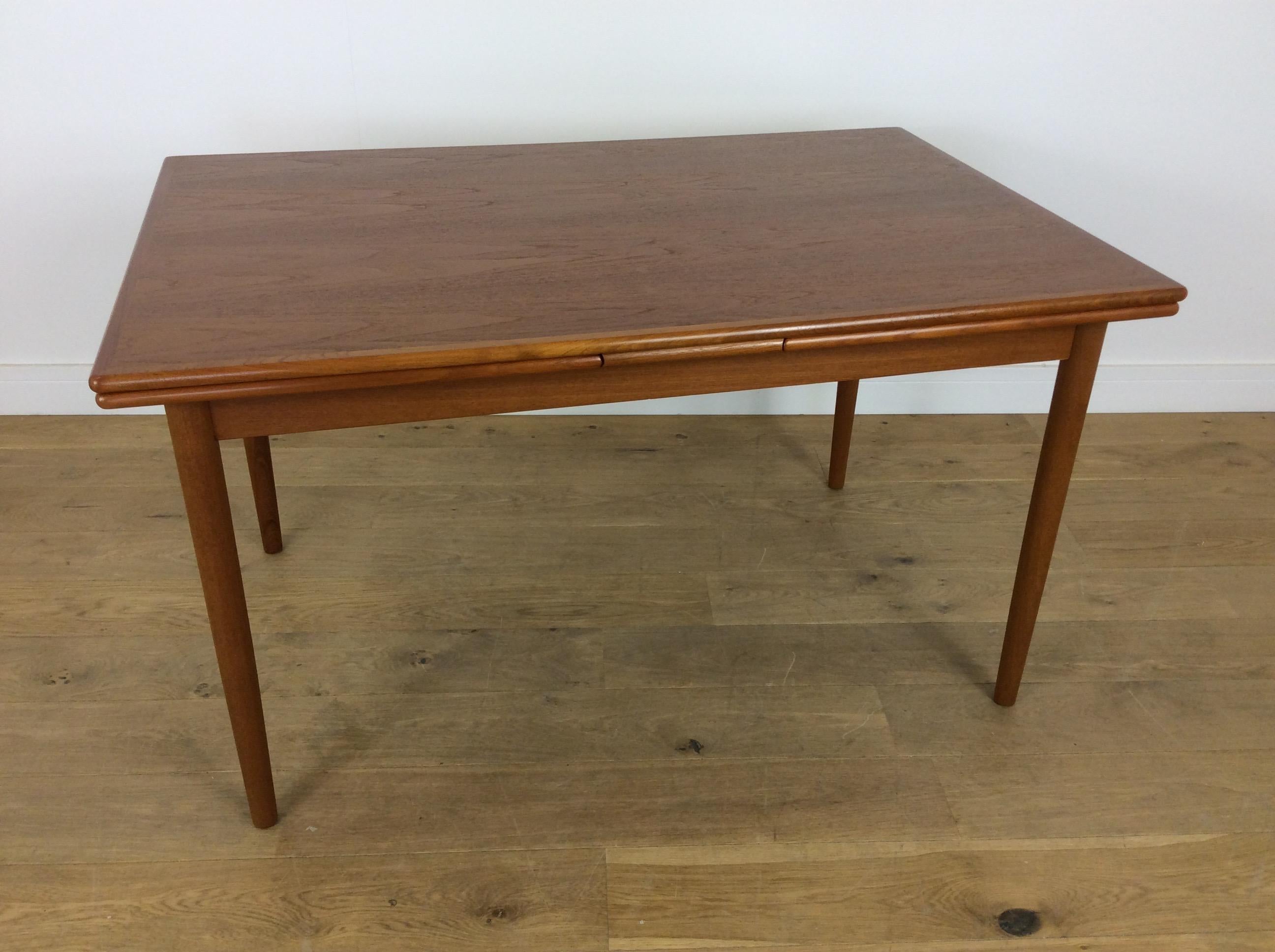Midcentury Moller Dining Table and Chairs 11