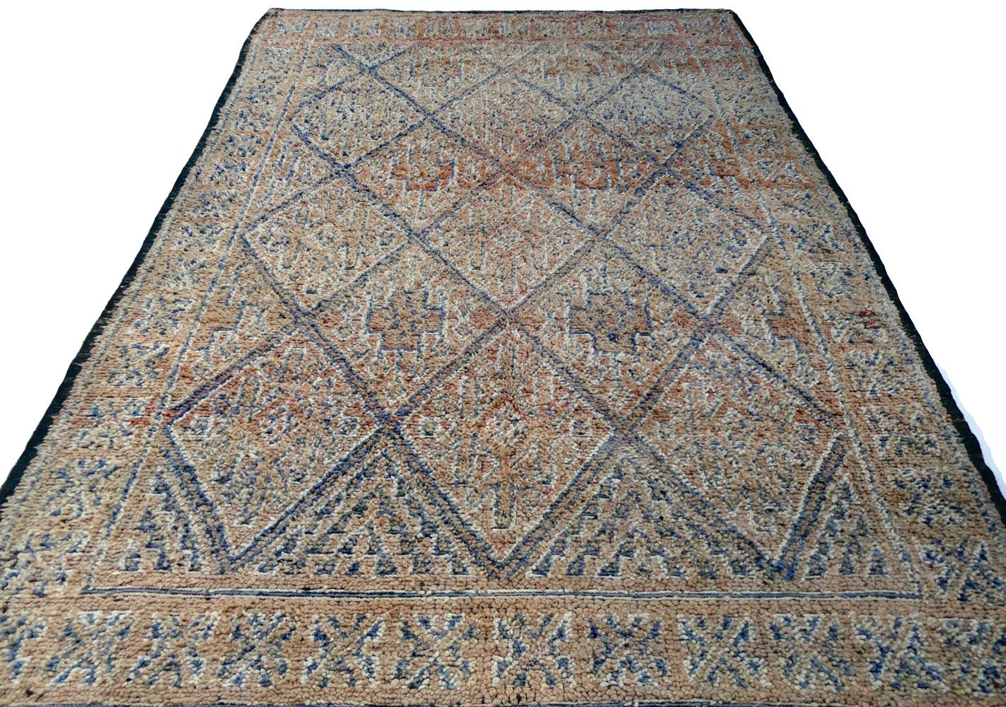 Lana Tappeto Beni Mguild marocchino di metà secolo  6'5 x 9'5 in vendita