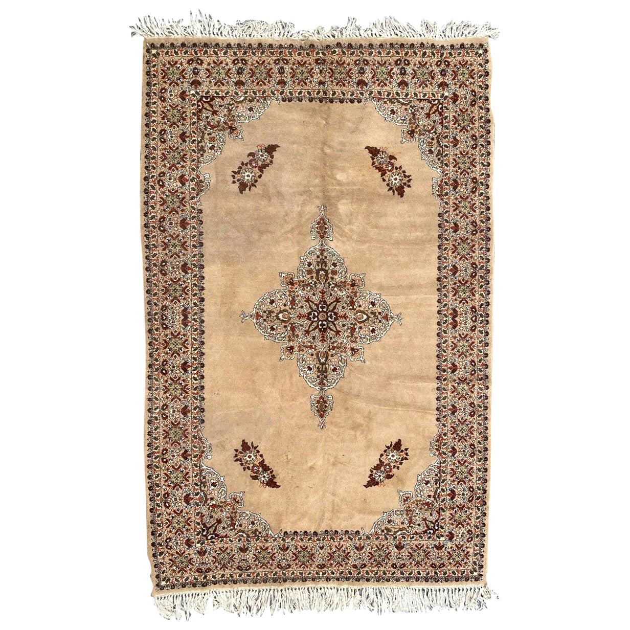 Bobyrugs marokkanischer Berbere-Teppich aus der Jahrhundertmitte