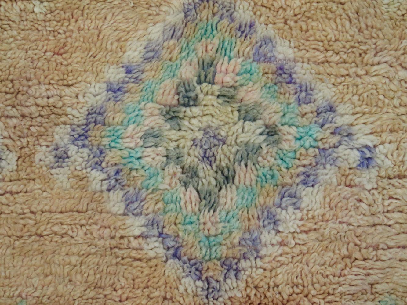 Marocain Tapis Boujad marocain du milieu du siècle dernier, 6' x 10'6 en vente