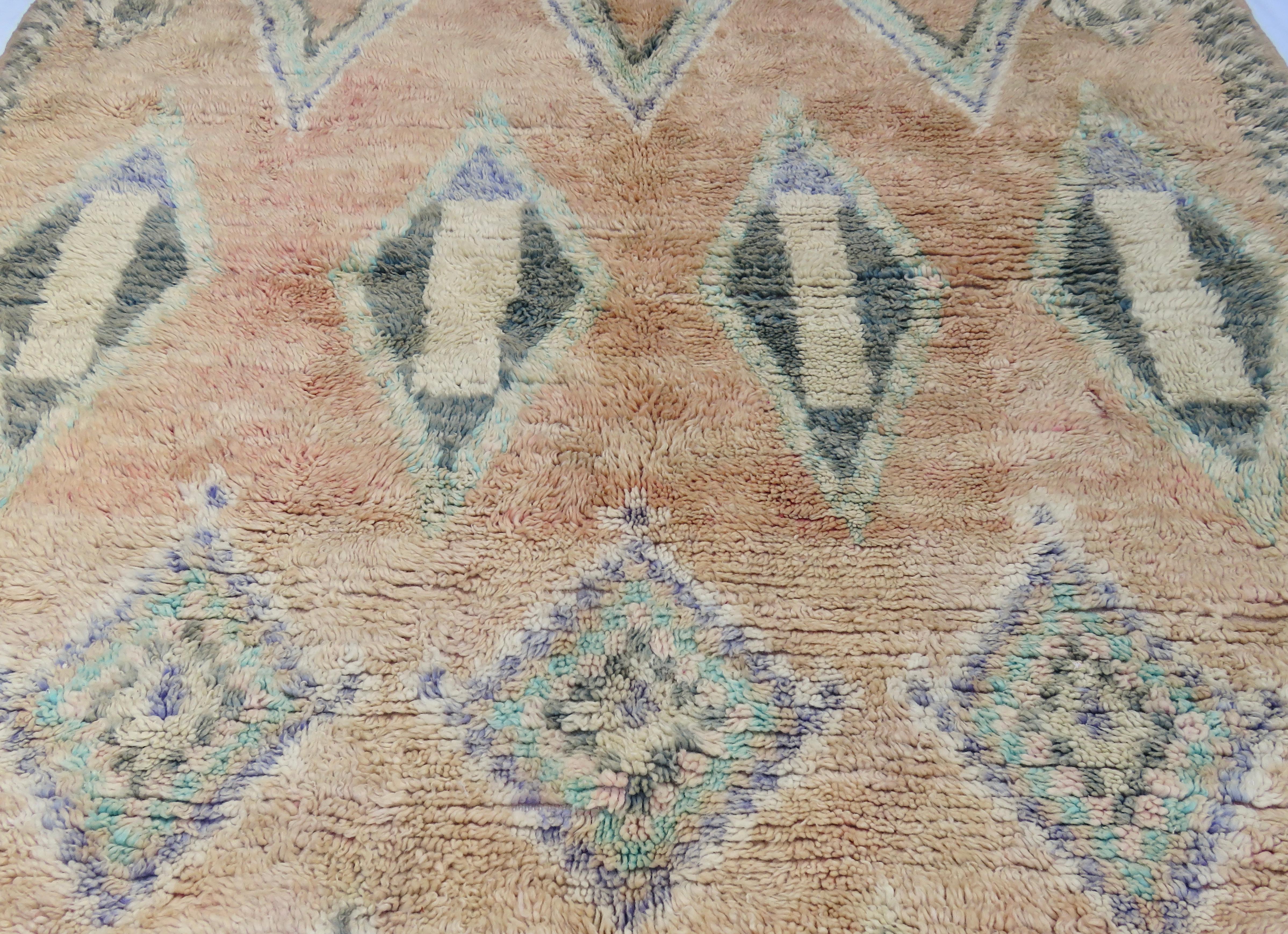 20ième siècle Tapis Boujad marocain du milieu du siècle dernier, 6' x 10'6 en vente