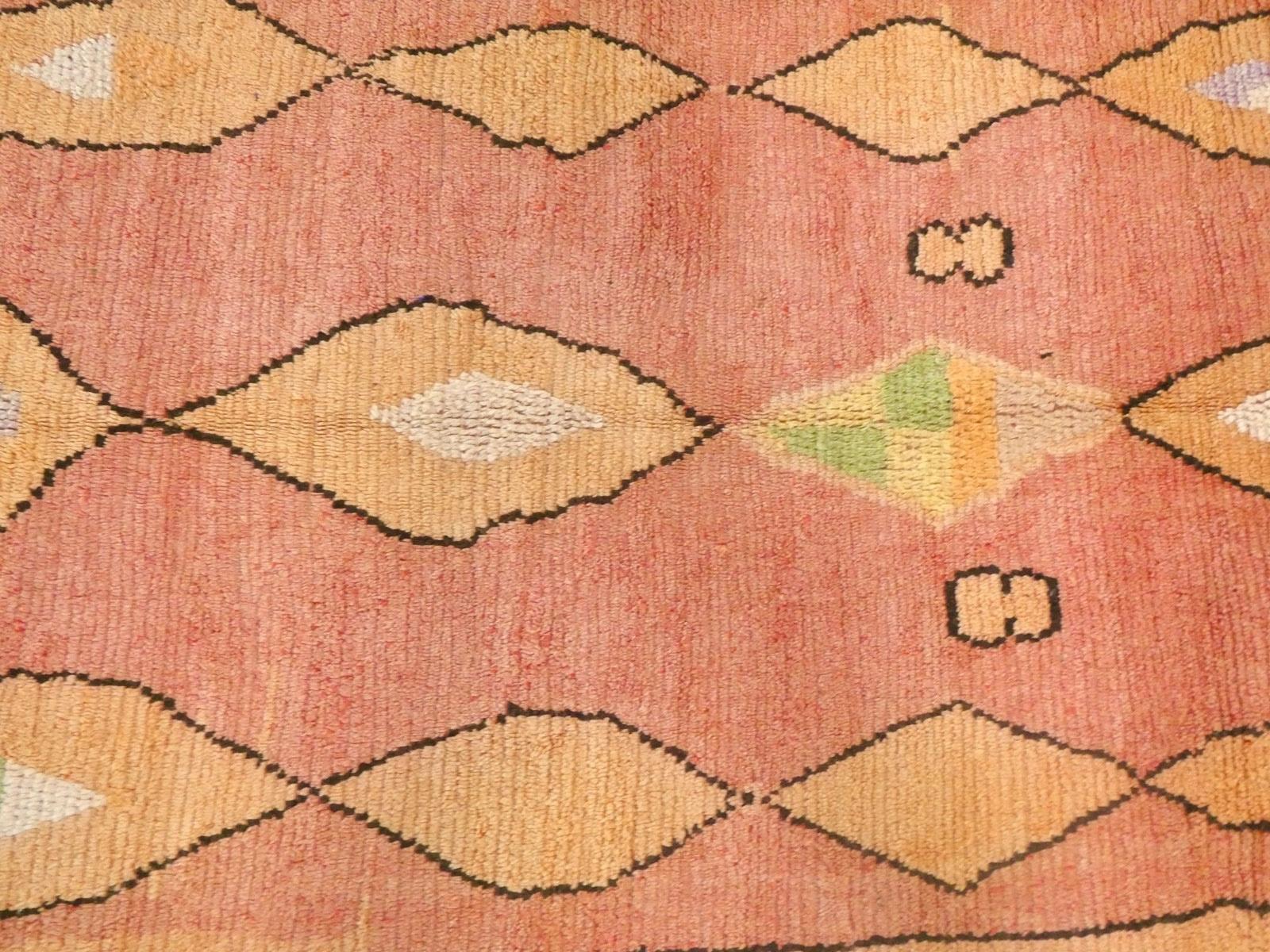 Tappeto in terracotta Boujad marocchino di metà secolo In condizioni buone in vendita a Los Angeles, CA