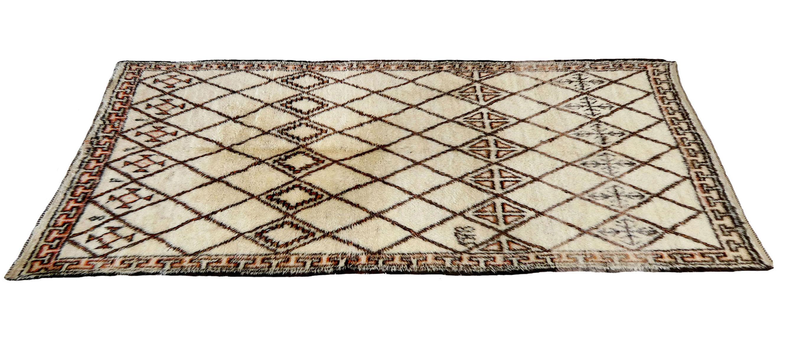 Tappeto Marmoucha marocchino del Medioevo 6'4 X 11'5 In condizioni buone in vendita a Los Angeles, CA