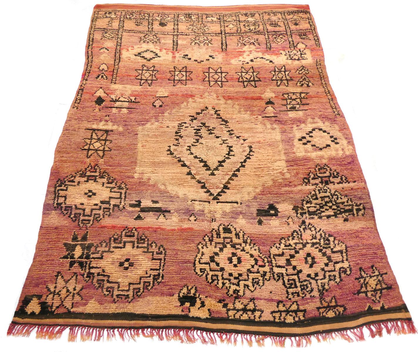 Midcentury Moroccan Wool Rug  5'10 x 9' For Sale 1