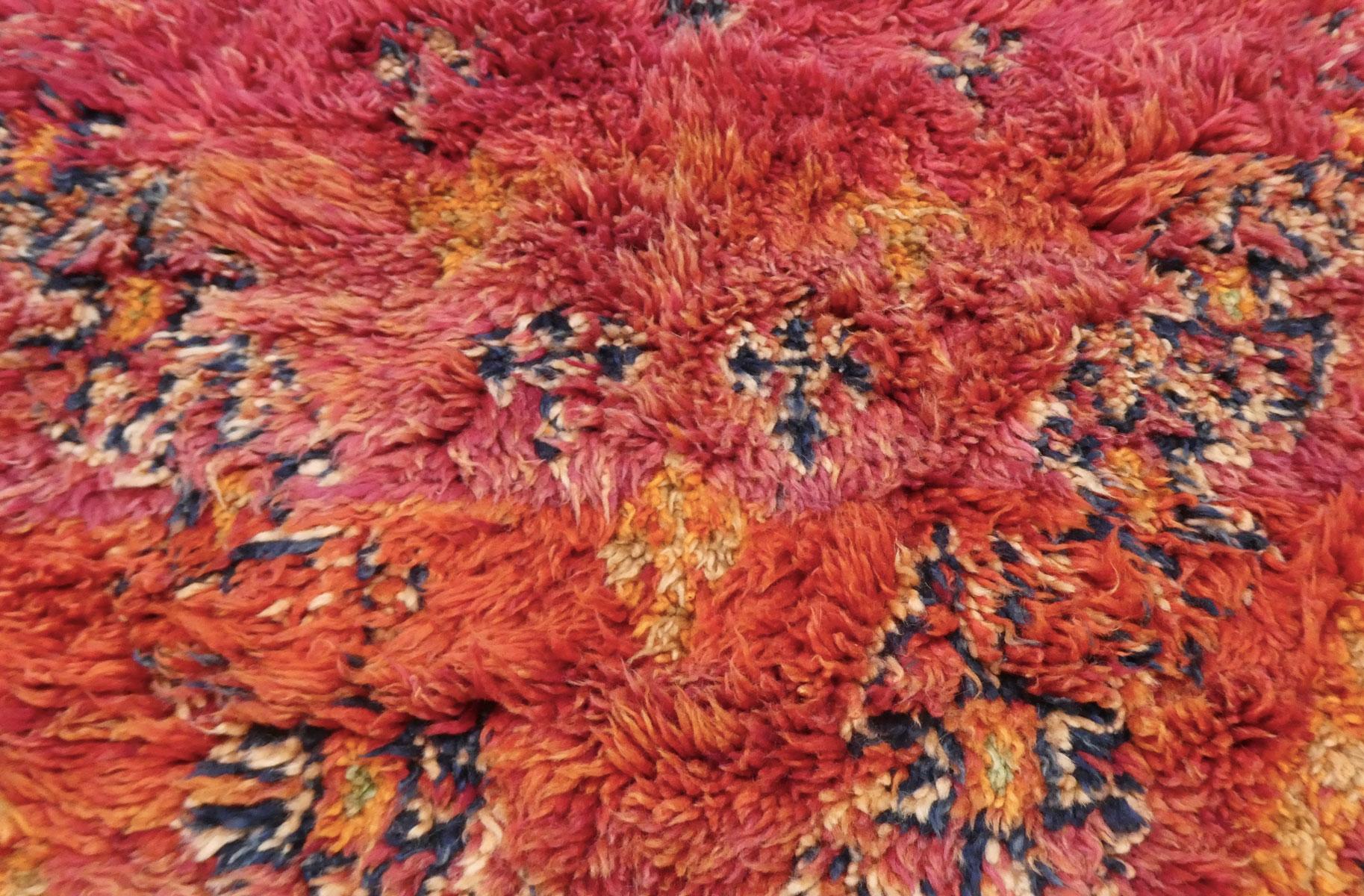 Midcentury Moroccan Zayane Wool Rug  6'6 X 9'8 For Sale 1