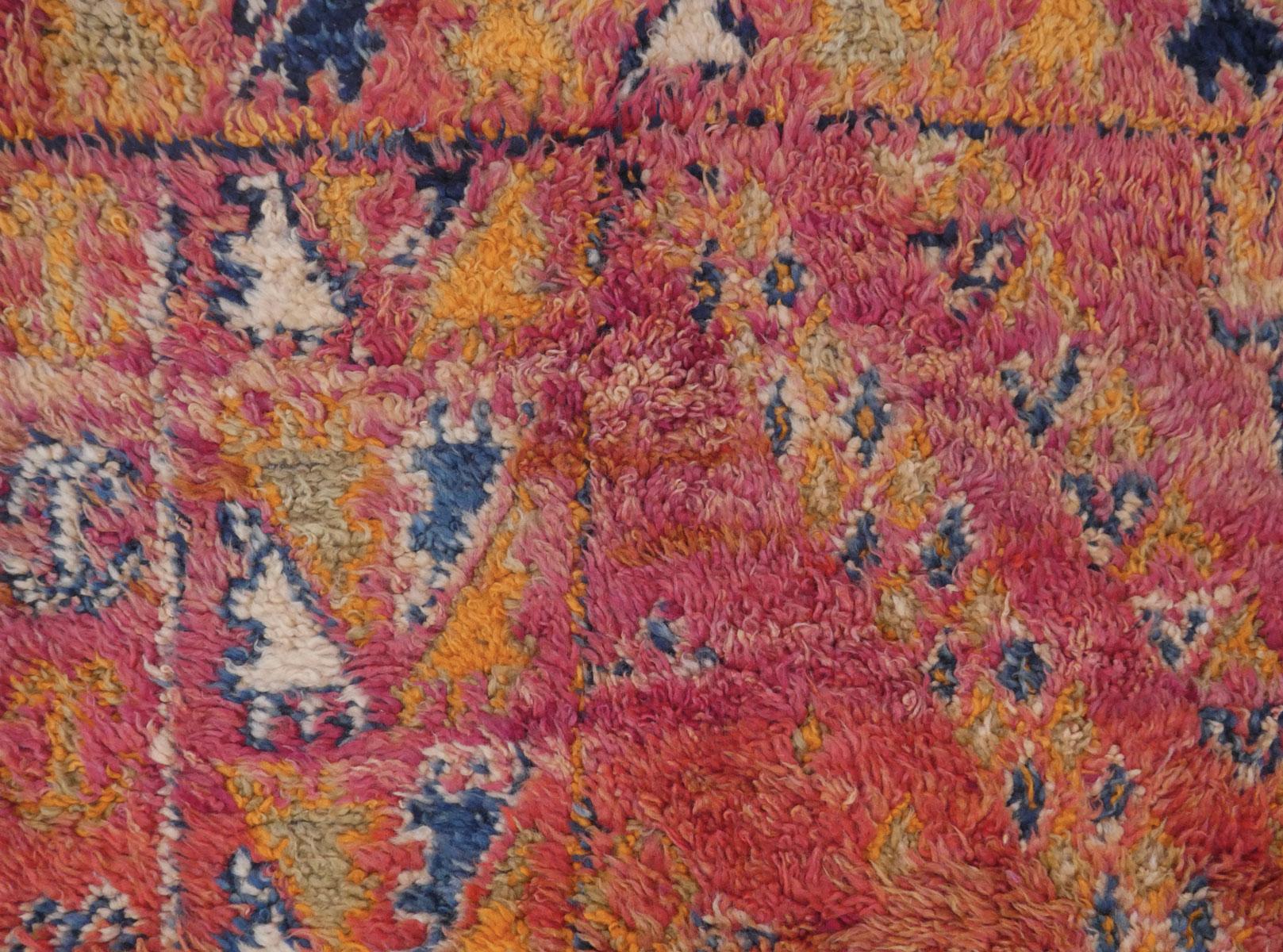 Midcentury Moroccan Zayane Wool Rug  6'6 X 9'8 For Sale 3