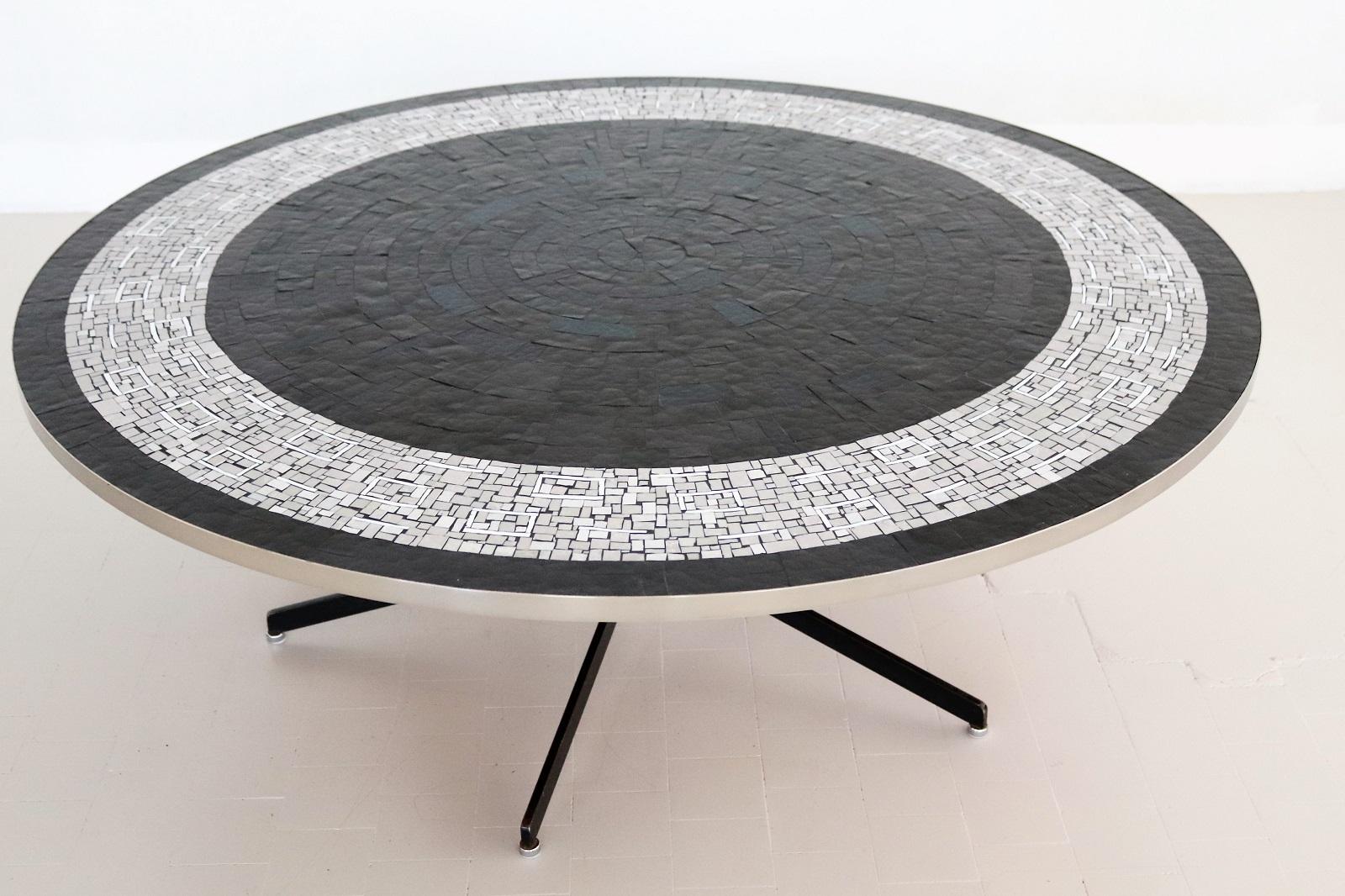 Couchtisch aus der Mitte des Jahrhunderts mit Mosaikfliesen und Chrom, 1970er Jahre 6